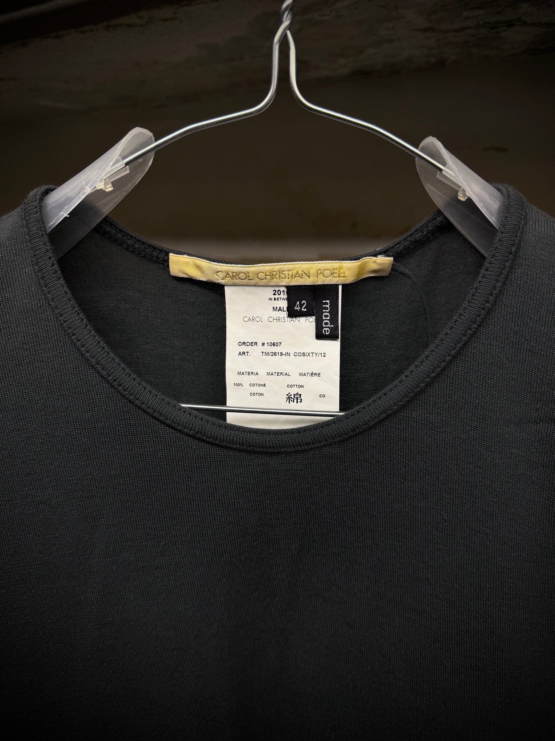 Carol Christian Poell 'TM/2619-IN COSIXTY/12' Reversible Seamless Short-sleeve XT-Shirt detail | DRIEW GARMENTS