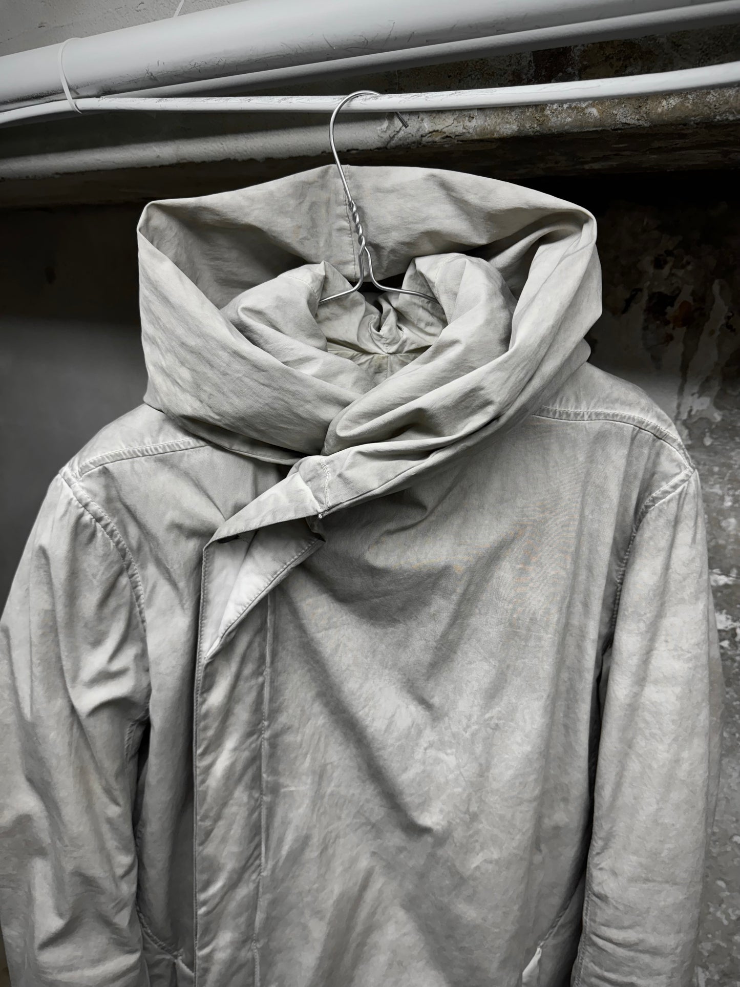 Rick Owens DRKSHDW AW10 "GLEAM" PEARL Hooded Padded Parka Coat detail | DRIEW GARMENTS