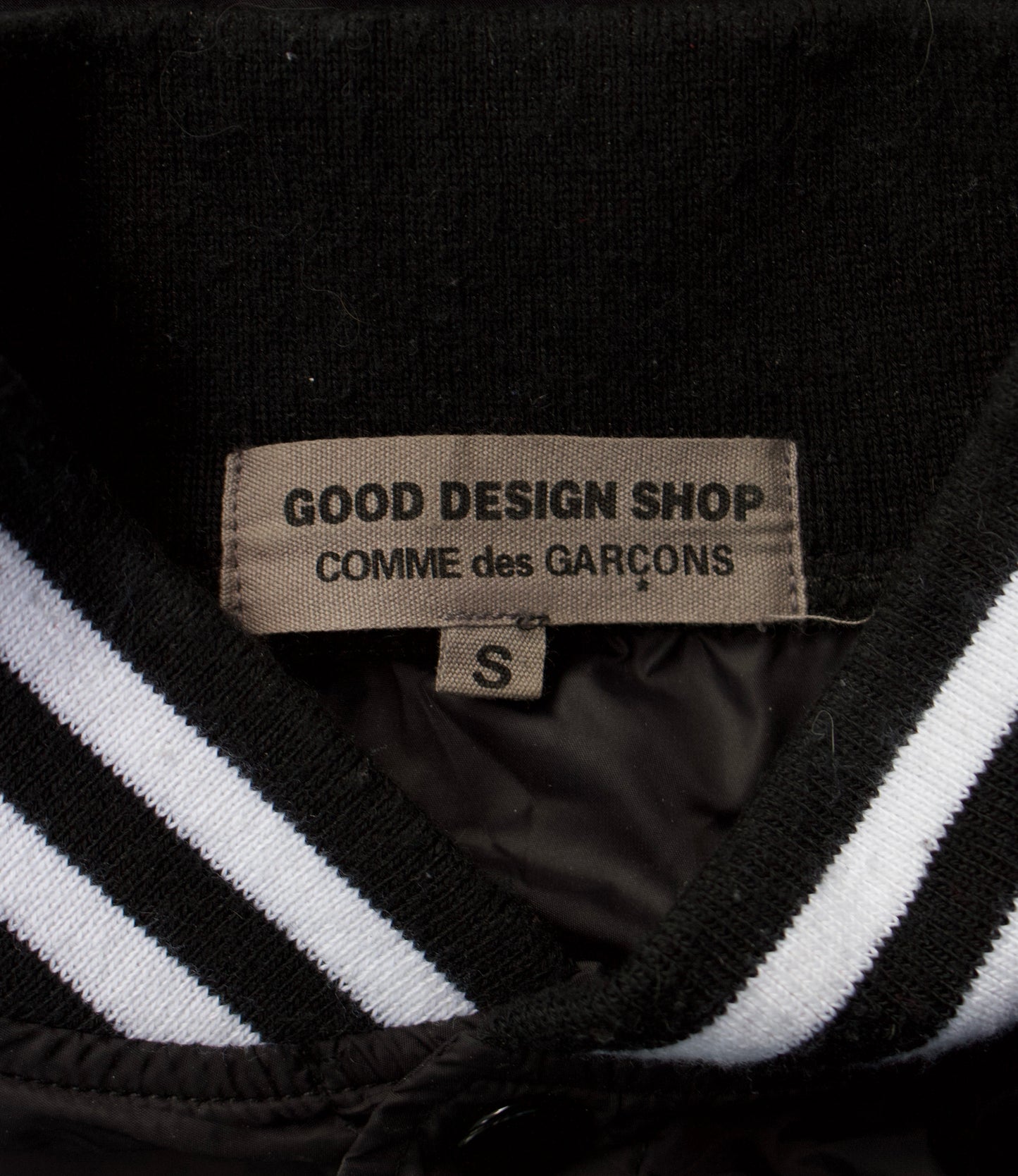 COMME des GARÇONS GOOD DESIGN SHOP Cracked Logo Coach Jacket