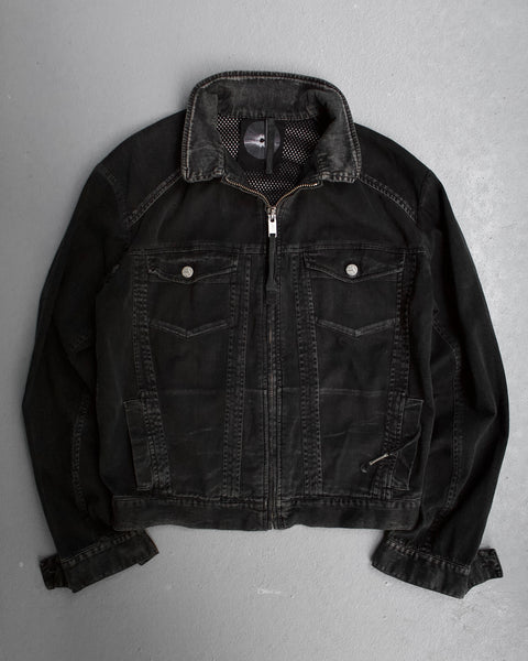 EE88A2C3-0507-4002-B555-