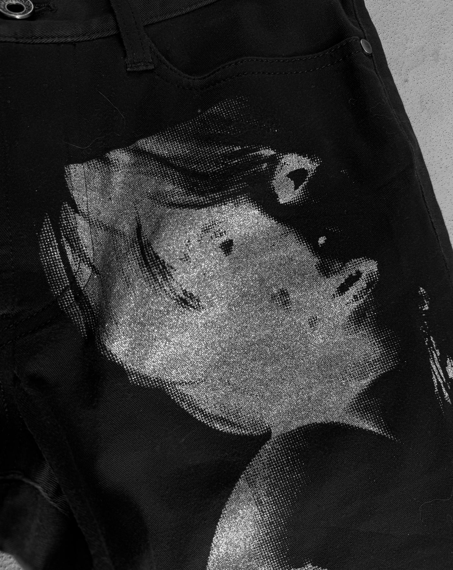 5351 Pour Les Hommes Early 00s Silver Fishnet Woman Bootcut Chino Pants