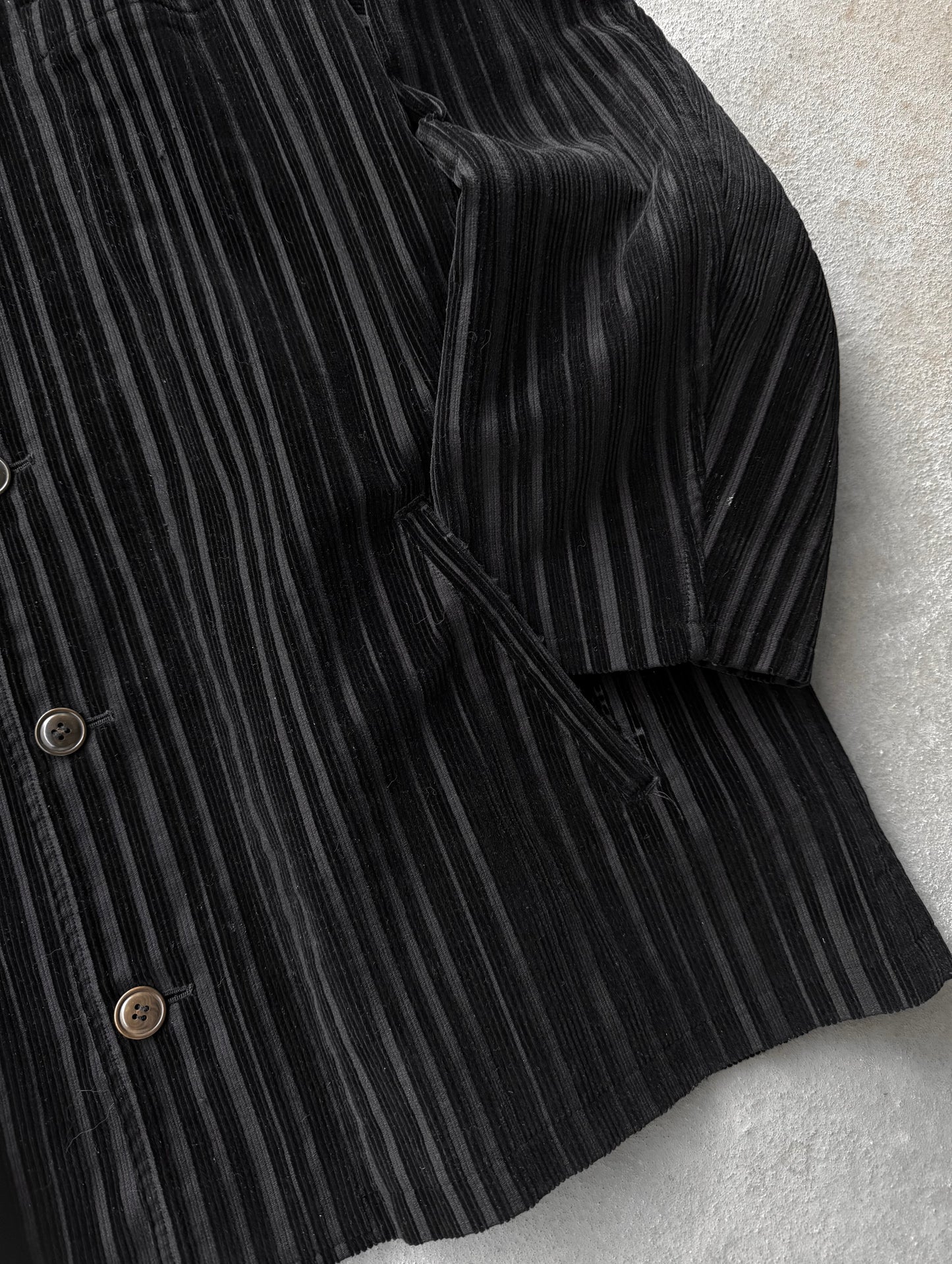 Yohji Yamamoto POUR HOMME AW96 Velvet Stripe Corduroy Oversized Coat detail | DRIEW GARMENTS