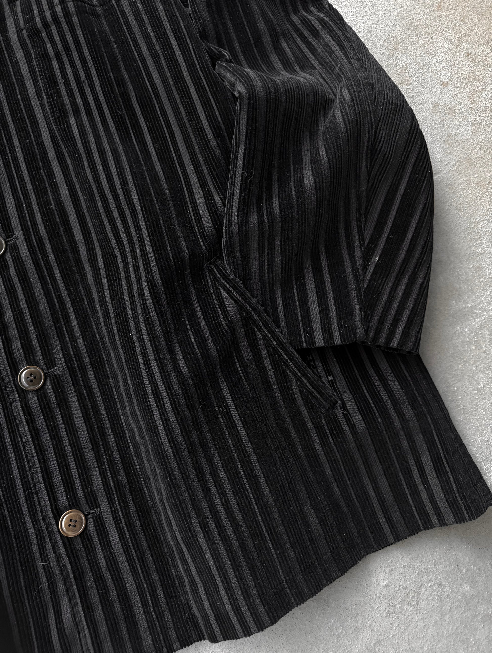 Yohji Yamamoto POUR HOMME AW96 Velvet Stripe Corduroy Oversized Coat detail | DRIEW GARMENTS