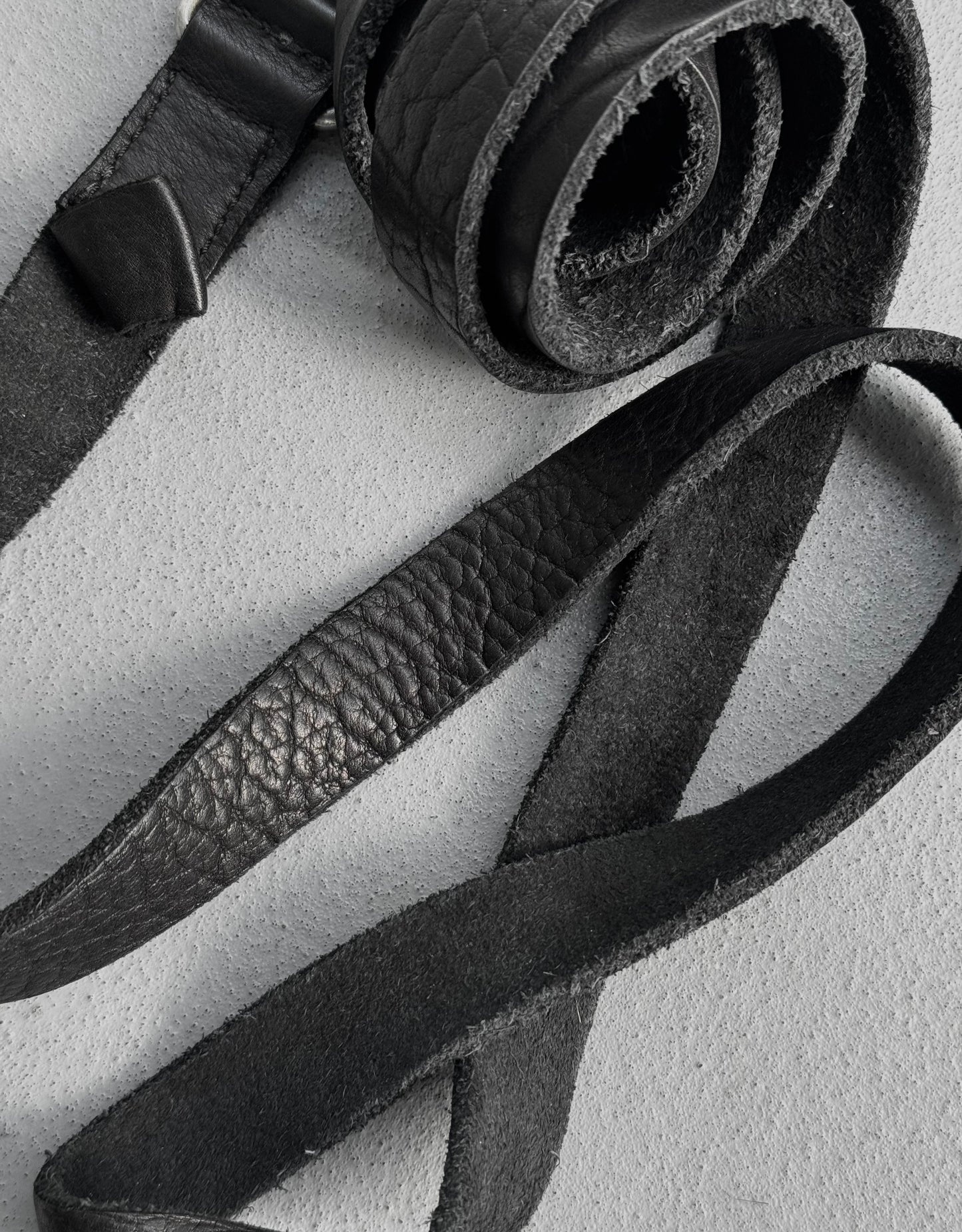 GUIDI 'BLT0' Black Full Grain Bison Leather Belt