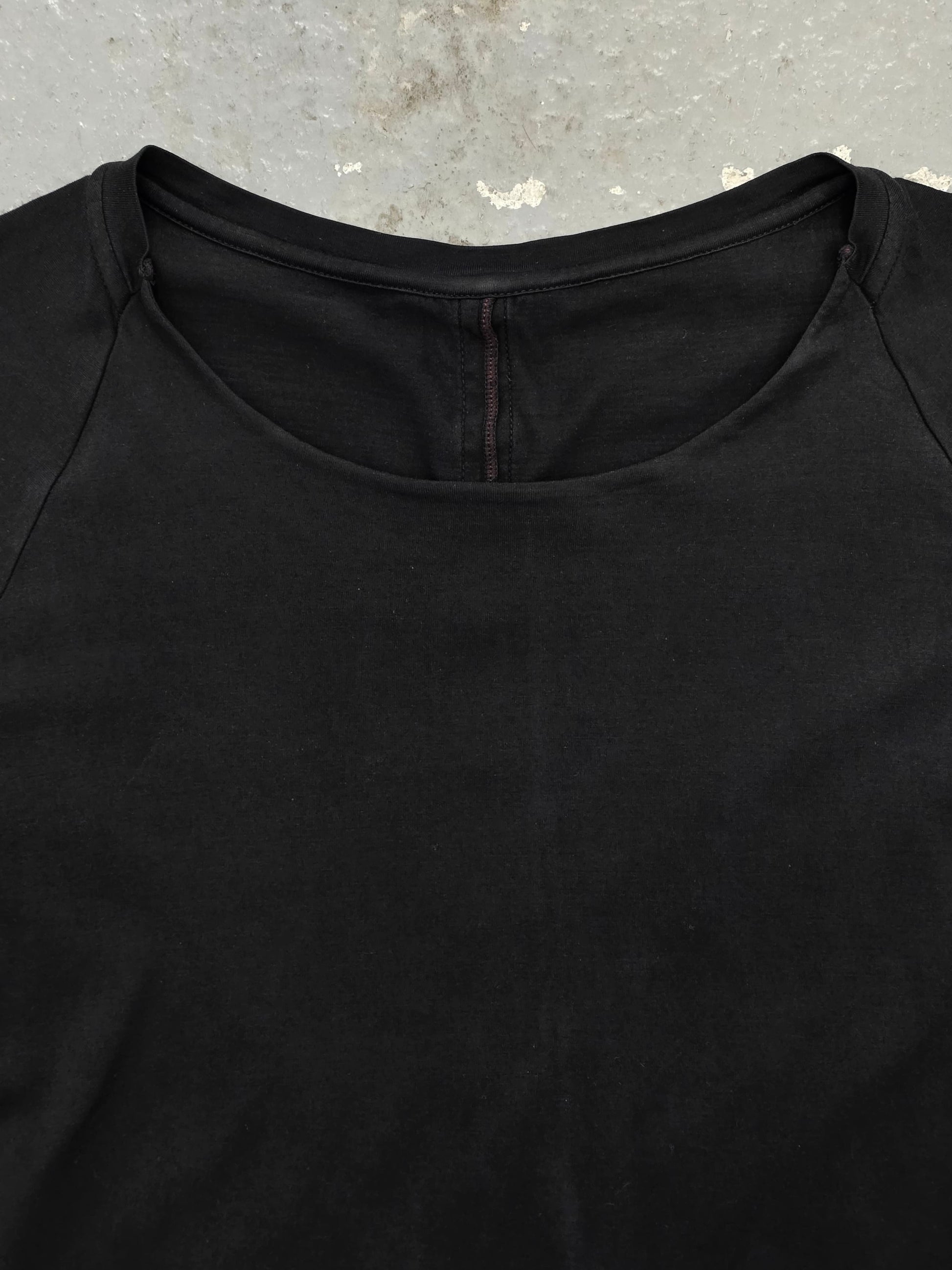 DEVOA Rolled Neck Blistered Leather Back Seam Panel T-shirt detail | DRIEW GARMENTS