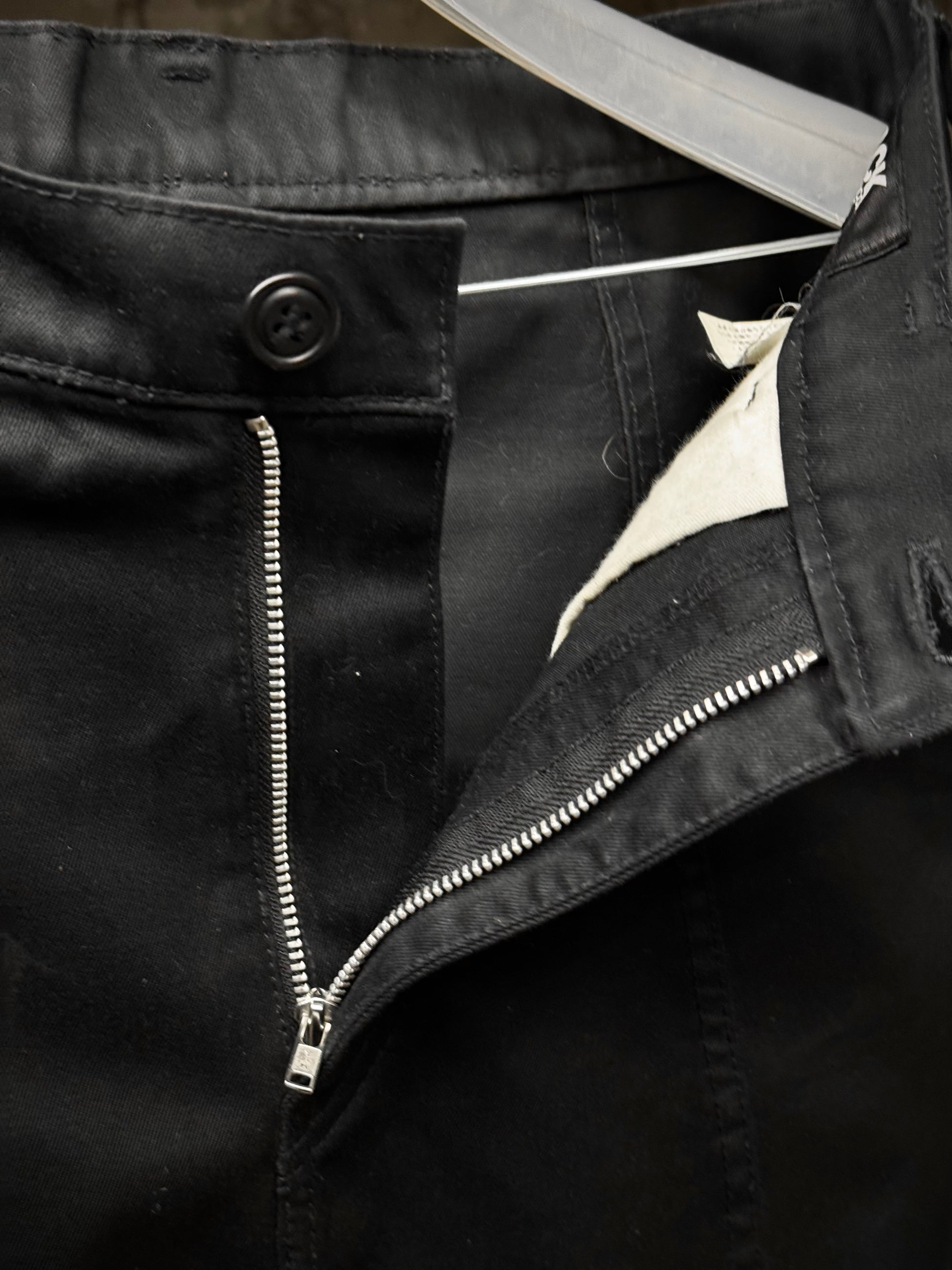 COMME des GARÇONS BLACK COMME des GARÇONS SS13 Cropped Drop-Crotch Denim detail | DRIEW GARMENTS