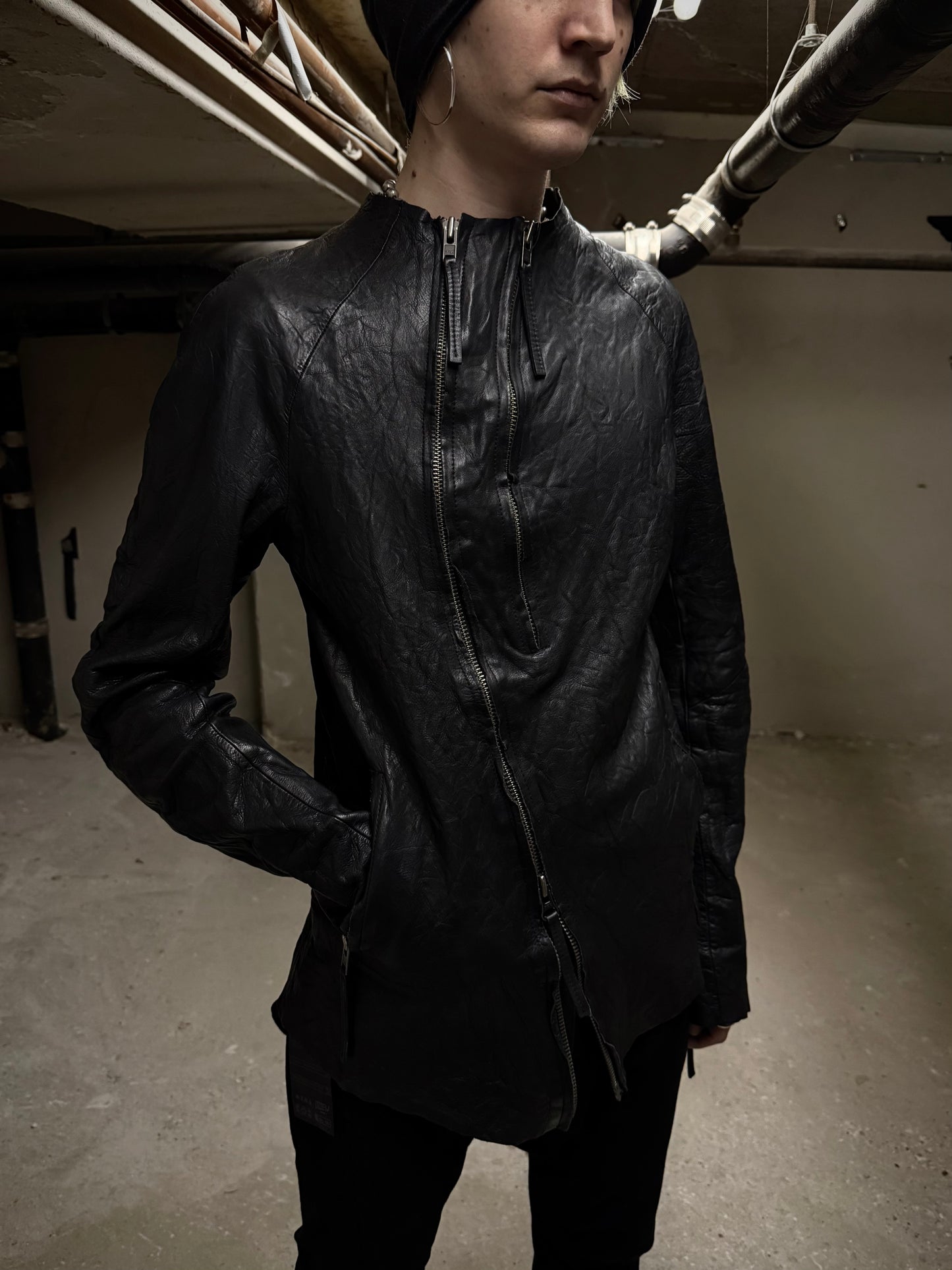 ARMY OF ME 2010s Unlined Raglan Asymmetric Zip Cow Leather Jacket