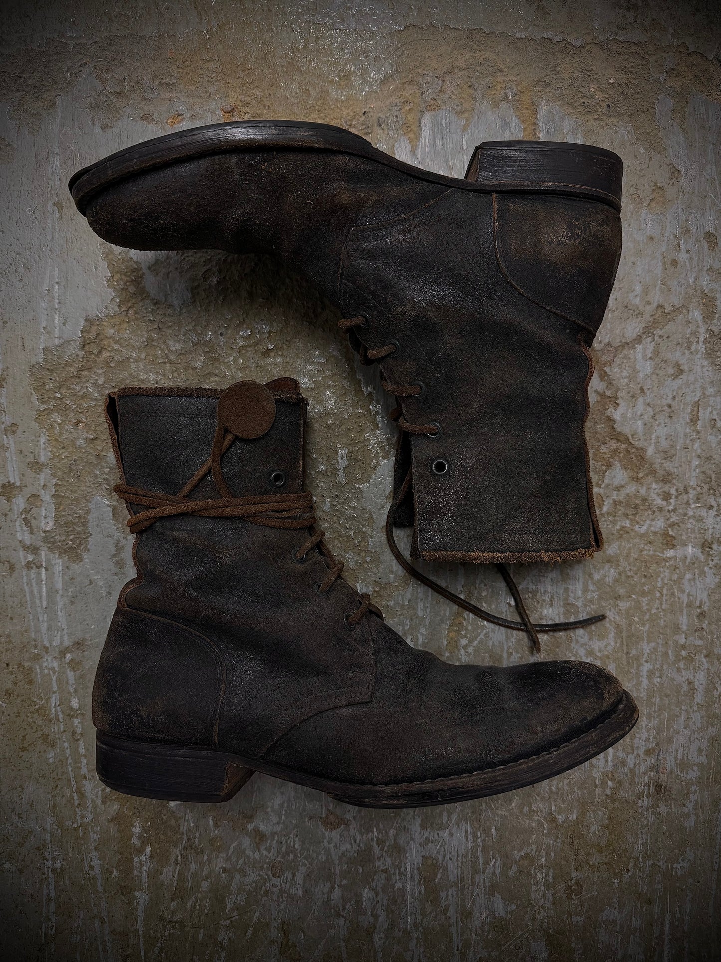 Carpe Diem Early 00s Distressed Horse Leather ‘S23M’ Lace-up Boots