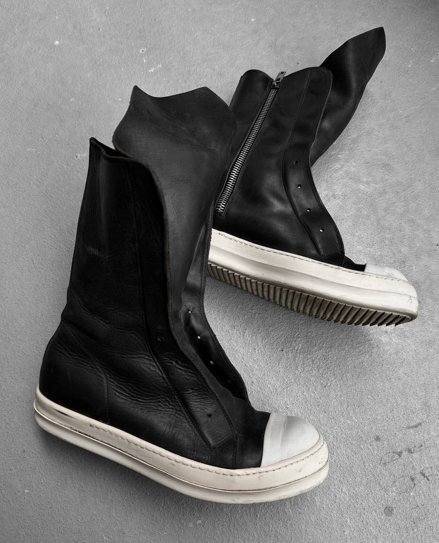 Rick Owens AW12 "MOUNTAIN" Laceless Leather Ramone Boots