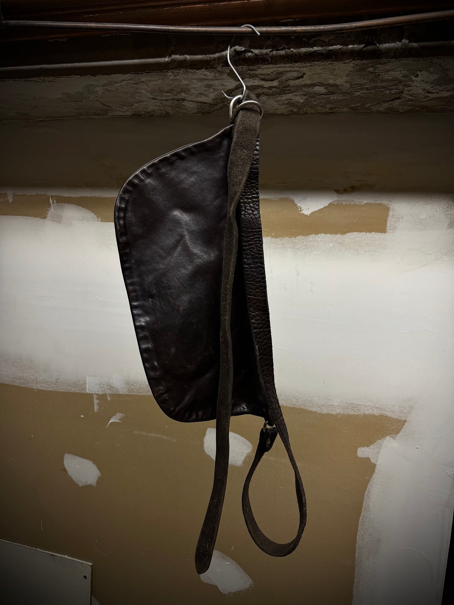 GUIDI ‘Q10M’ Brown Full-grain Horse Leather Shoulder Bag