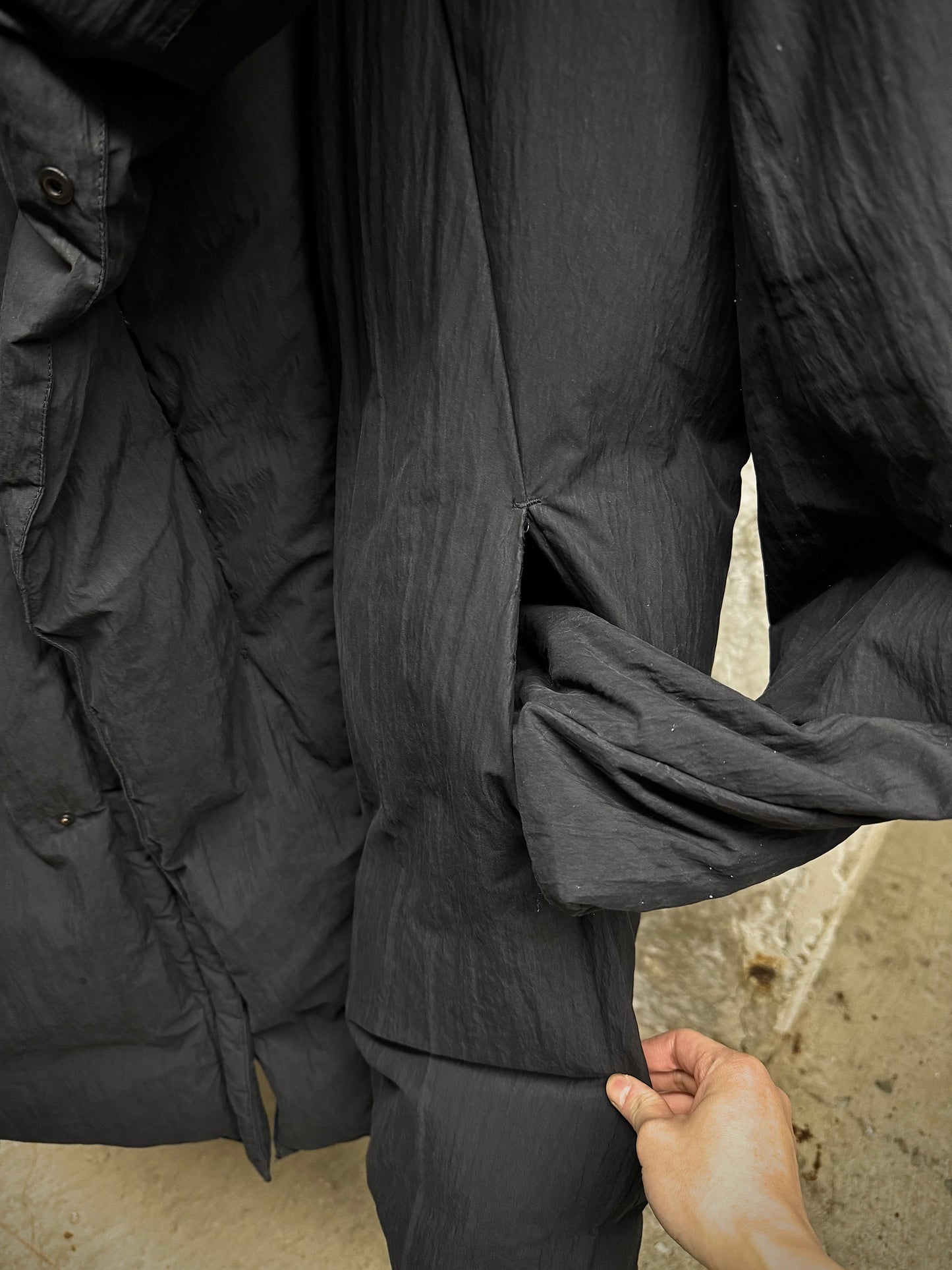 JULIUS _7 AW14-15 "Glitch;" Hooded Nylon Cotton Taffeta Down Puffer Jacket detail | DRIEW GARMENTS