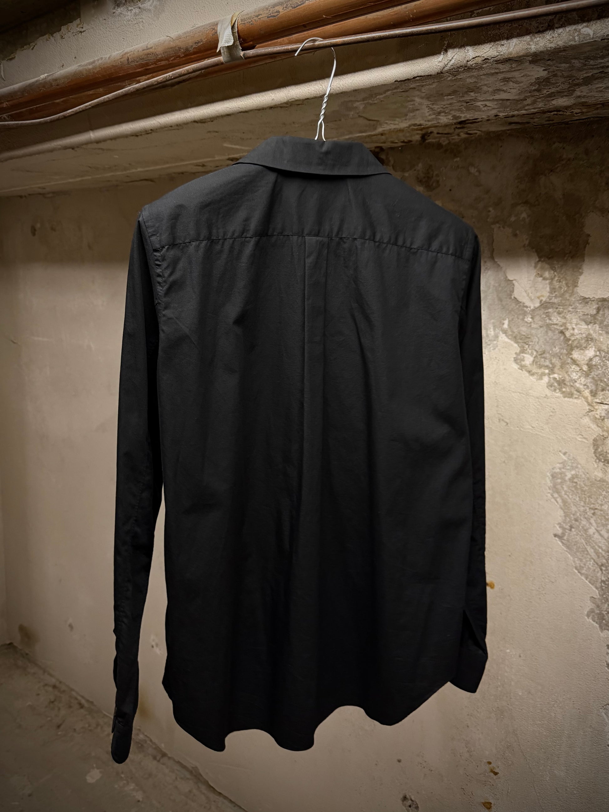 COMME des GARÇONS BLACK COMME des GARÇONS AW18 Round Collar Button-Up Shirt detail | DRIEW GARMENTS