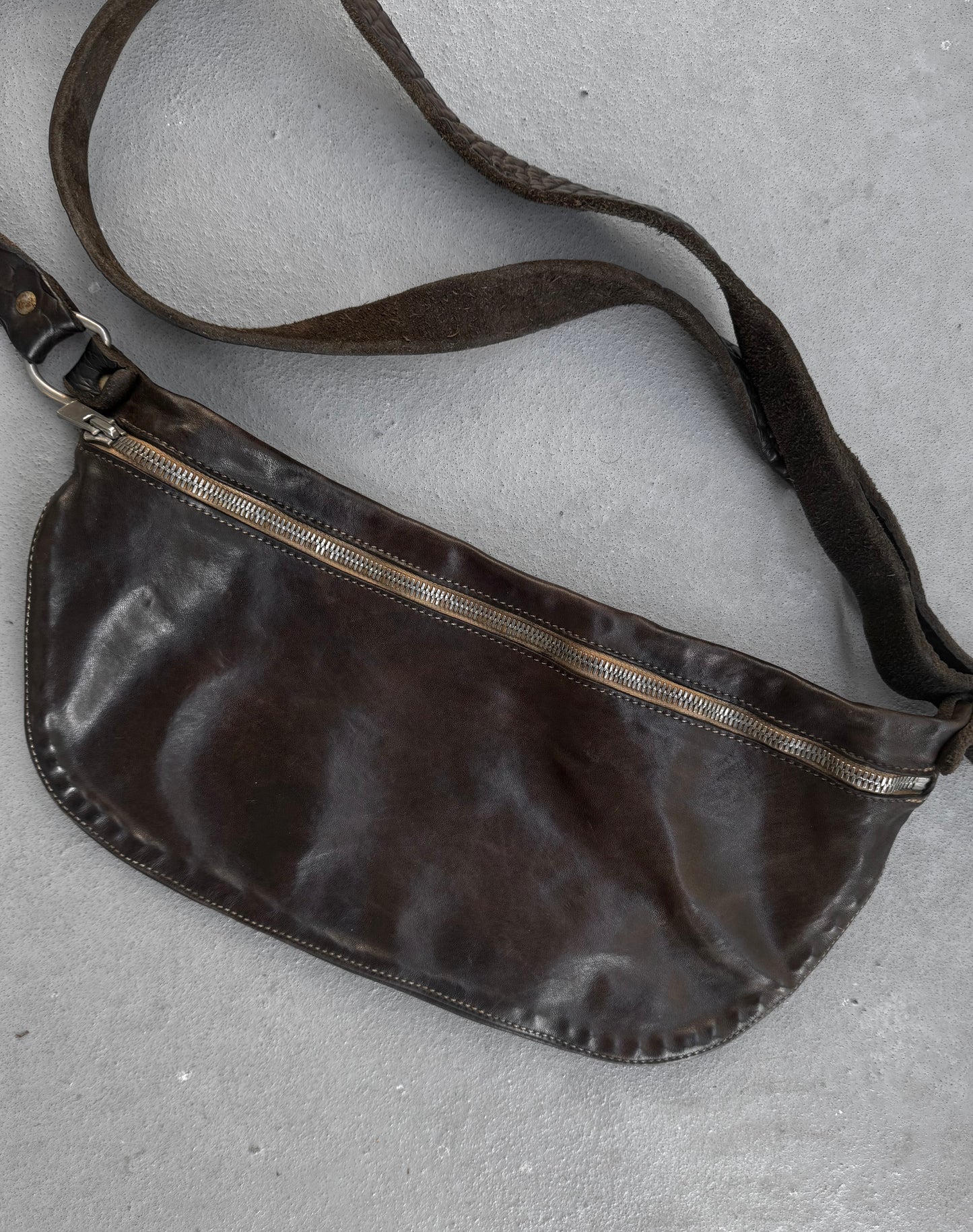 GUIDI ‘Q10M’ Brown Full-grain Horse Leather Shoulder Bag
