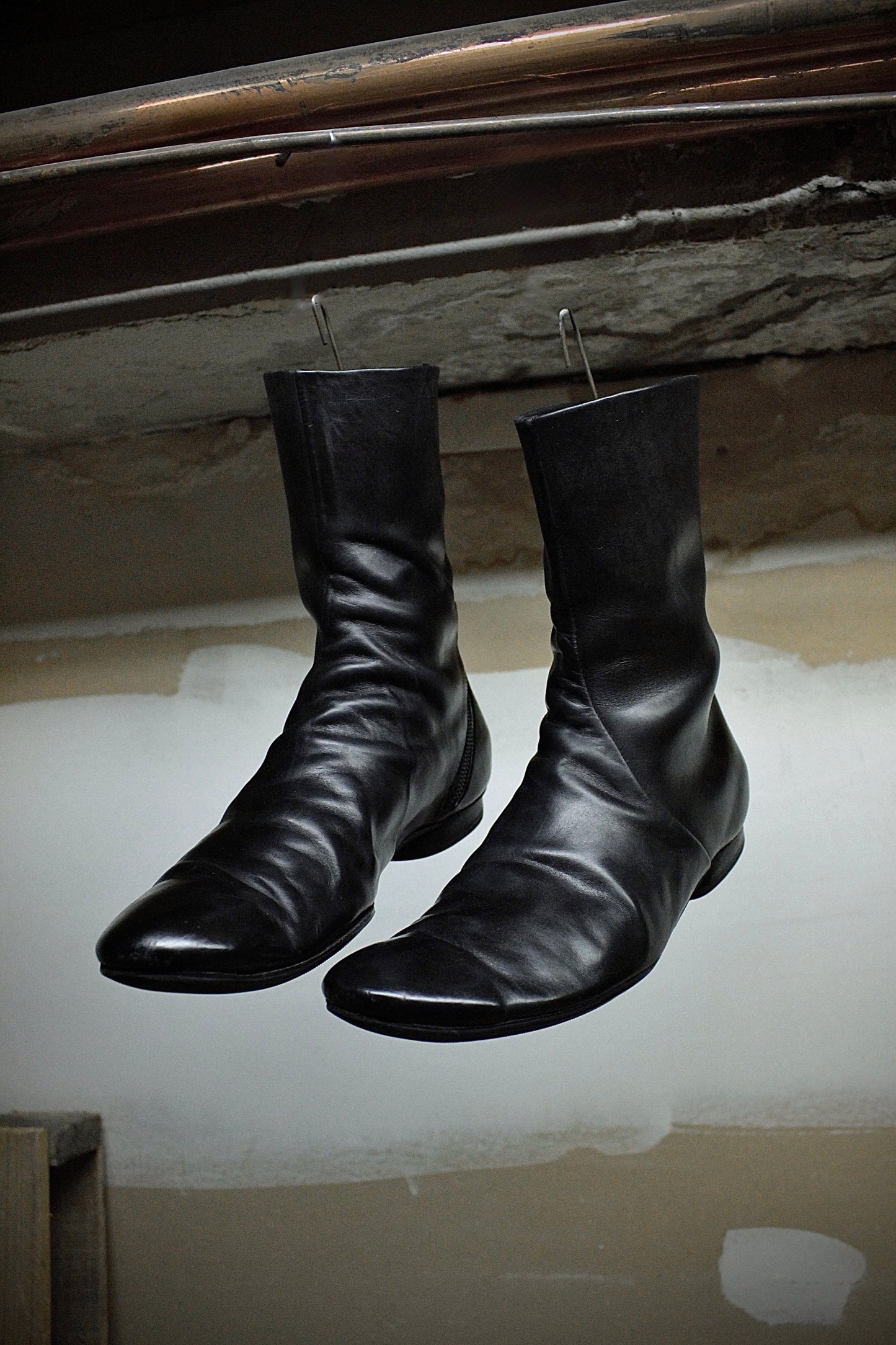 Maurizio Altieri Avantindietro 2009 Spiral Zip Cow Leather Boots | Archive Fashion Toronto