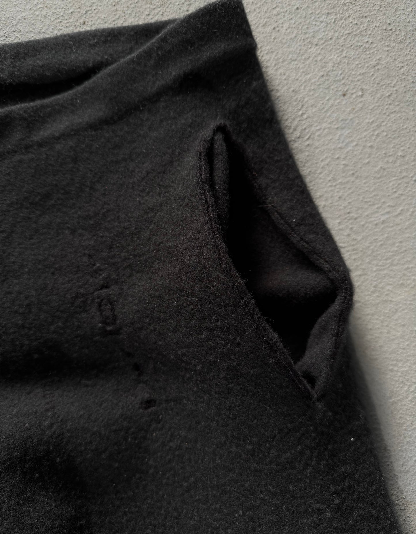 Label Under Construction ‘40YMPN74’ Distressed Lunar Cashmere Joggers