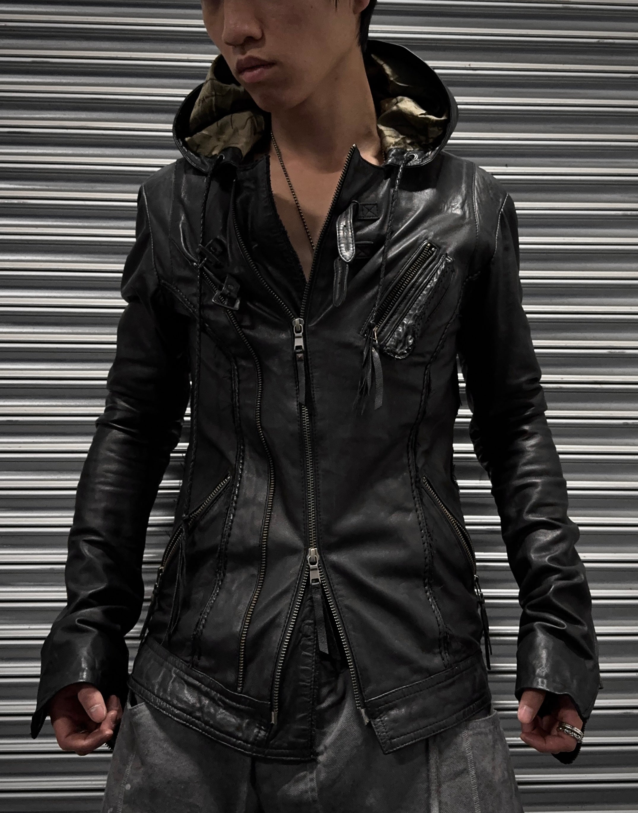 FEEF3F1E-4345-4D22-B1B5-