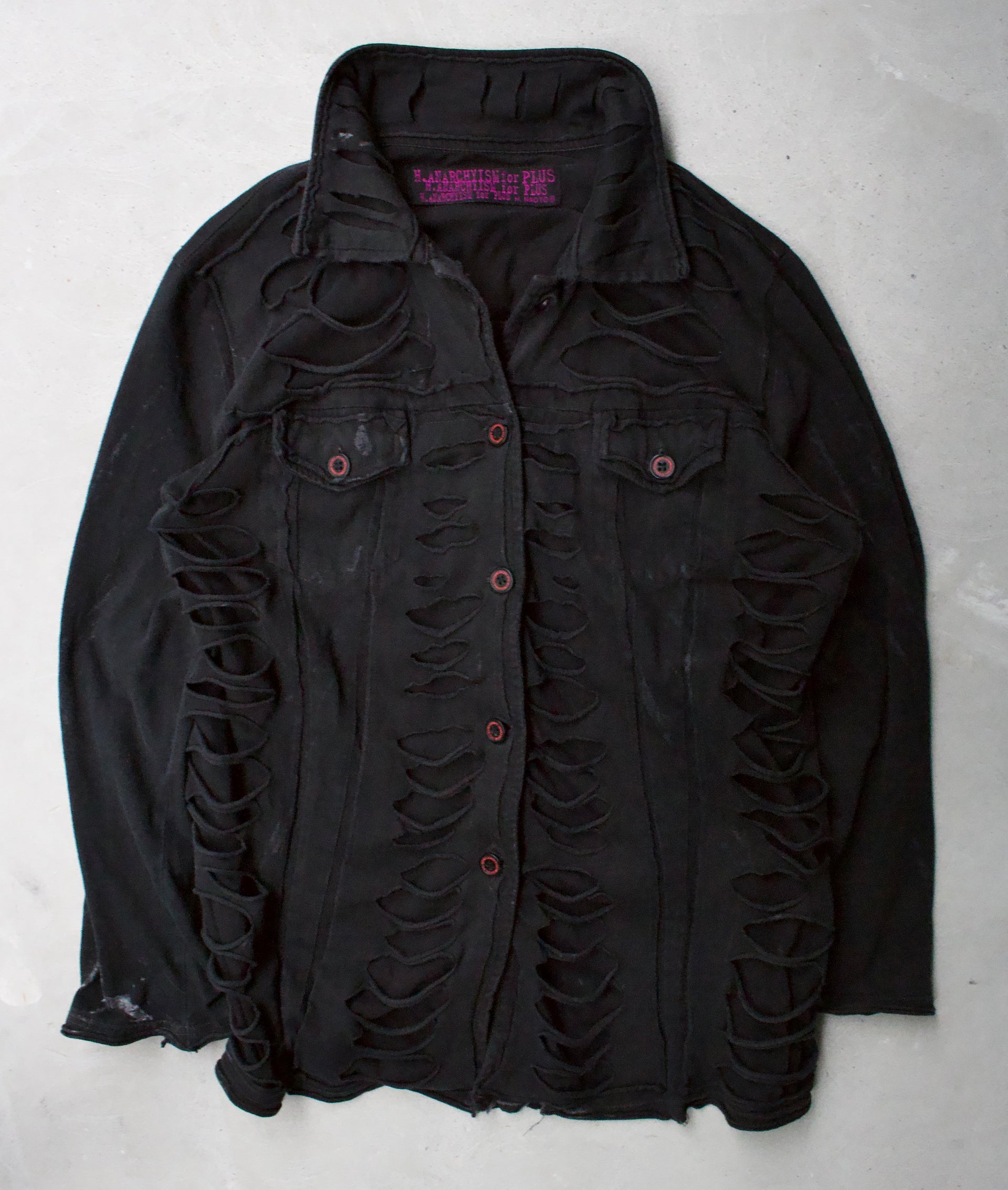 h.NAOTO H.ANARCHYISM for PLUS 00s Distressed Cut-out Buttons 