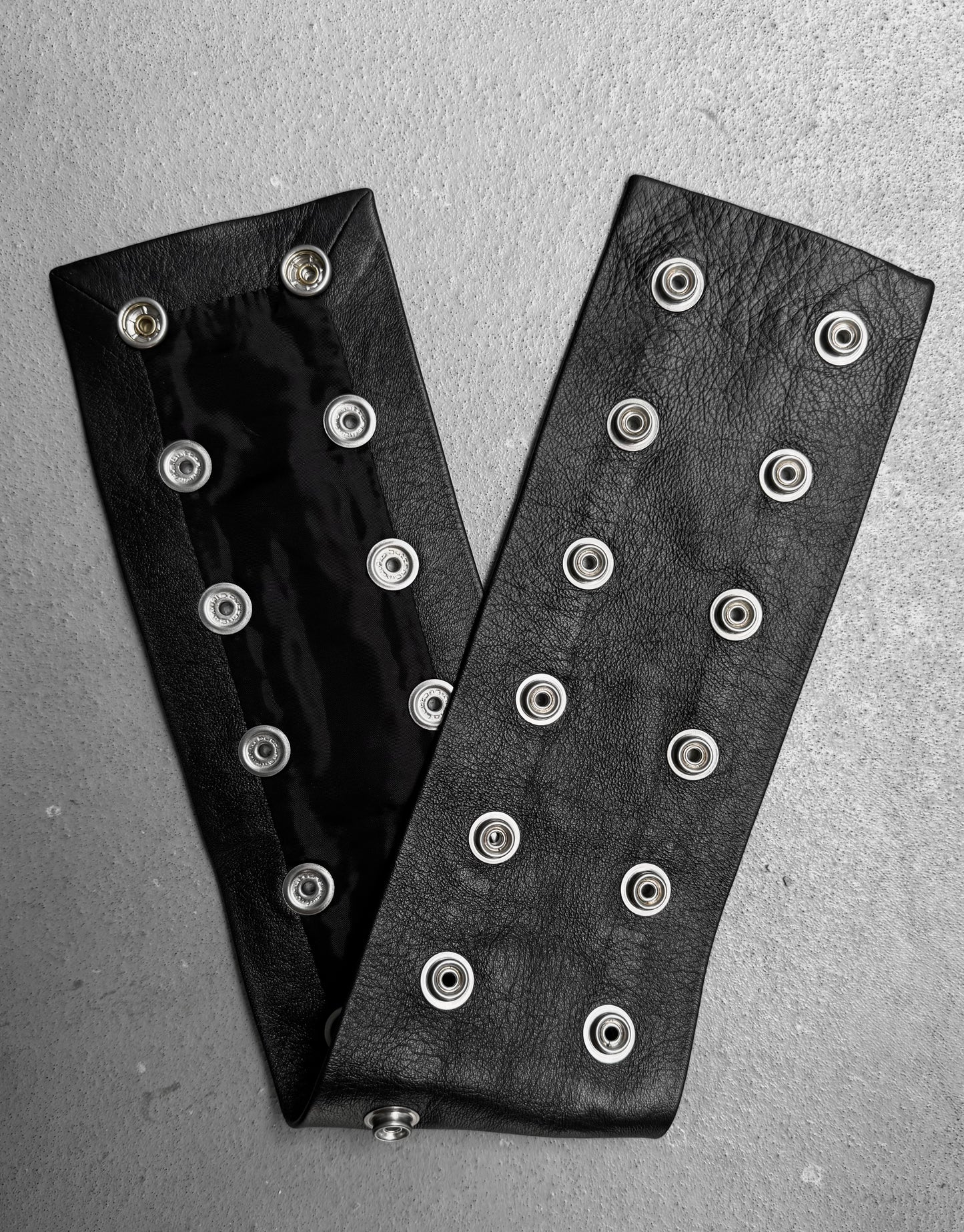 Rick Owens AW22 “STROBE” Calfskin Leather Snap Buttons Choker/Bracelet