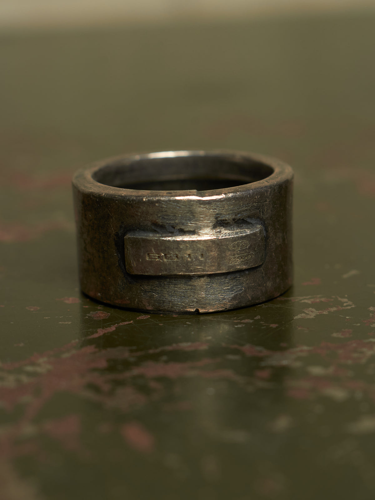 GOTI Oxidized .925 Silver Round Signet Ring