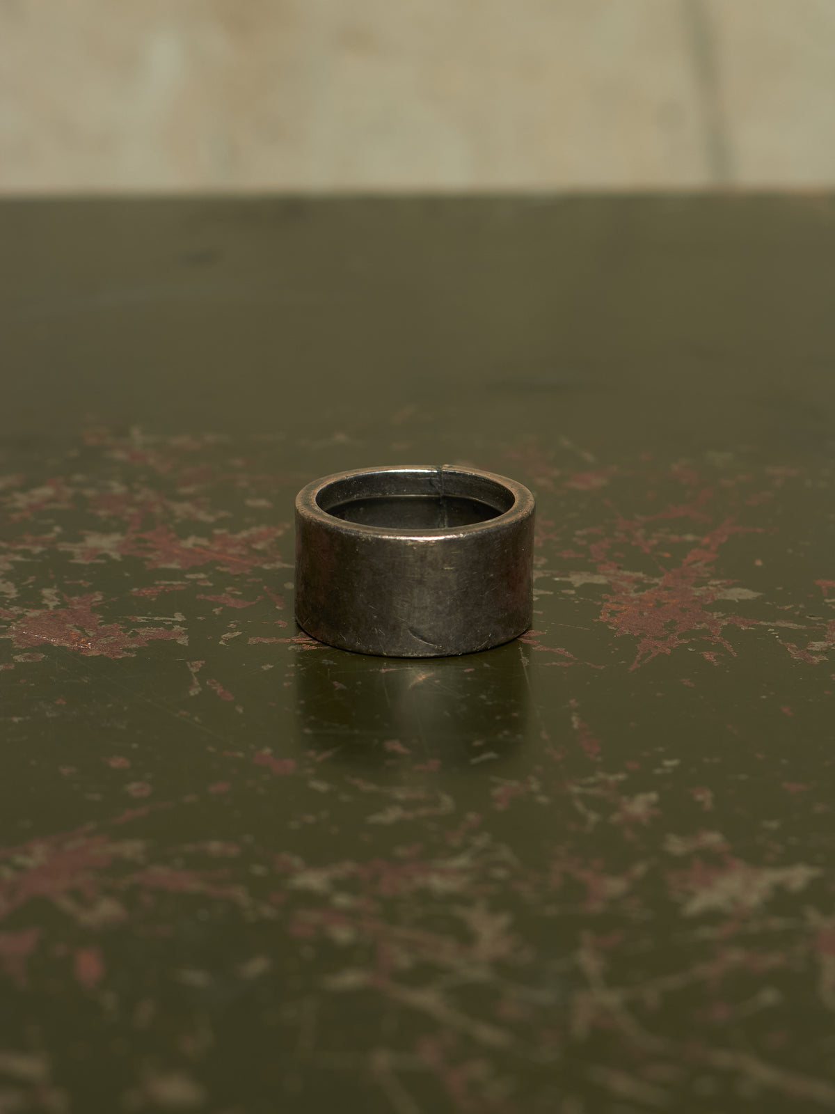 GOTI Oxidized .925 Silver Round Signet Ring