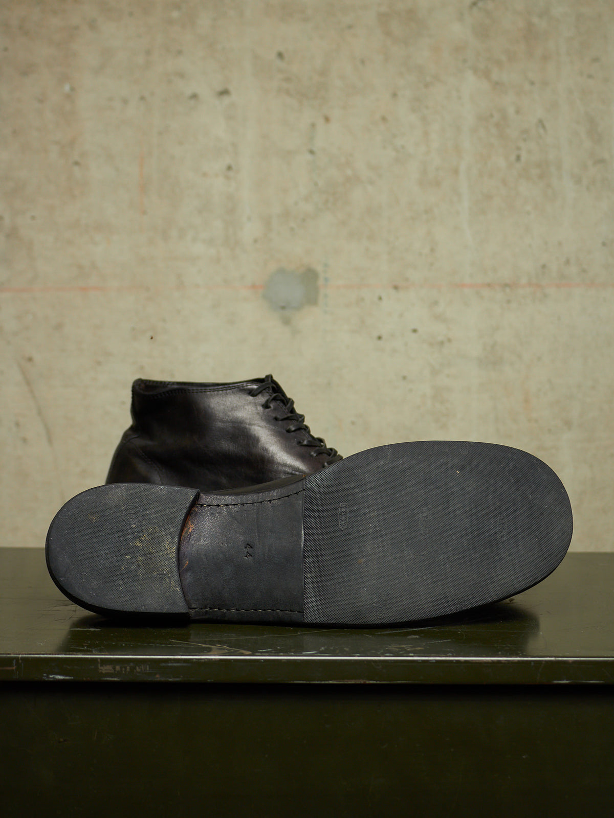 GUIDI '994' Black Full-grain Horse Leather Desert Ankle Boots