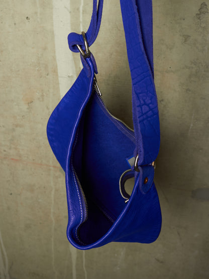 GUIDI ‘Q10M CO78T’ Deep Blue Full-grain Horse Leather Belt Bag