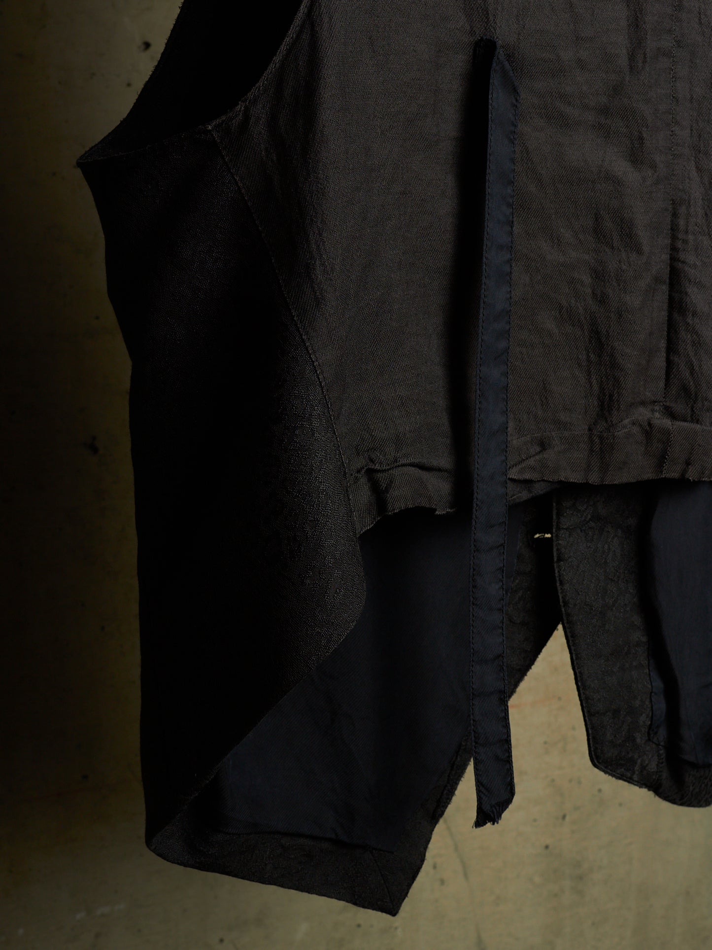 IfSixWasNine Early 00s 'NO. SLIP VEST/M 6121GK' Black Jacquard Vest