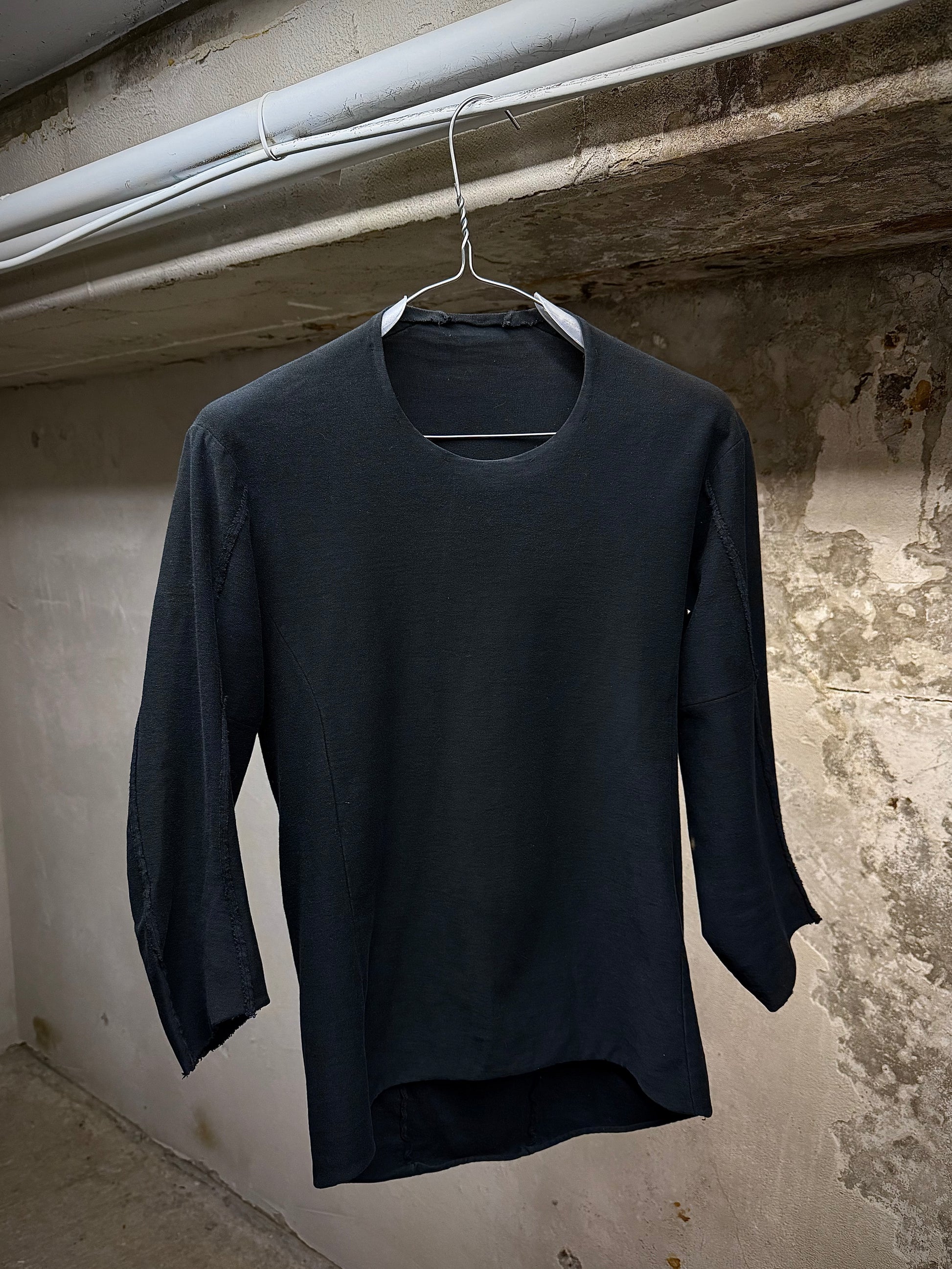 DEVOA Anatomical Cut Raglan 3/4 Jersey Long-sleeves | Archive Fashion Toronto