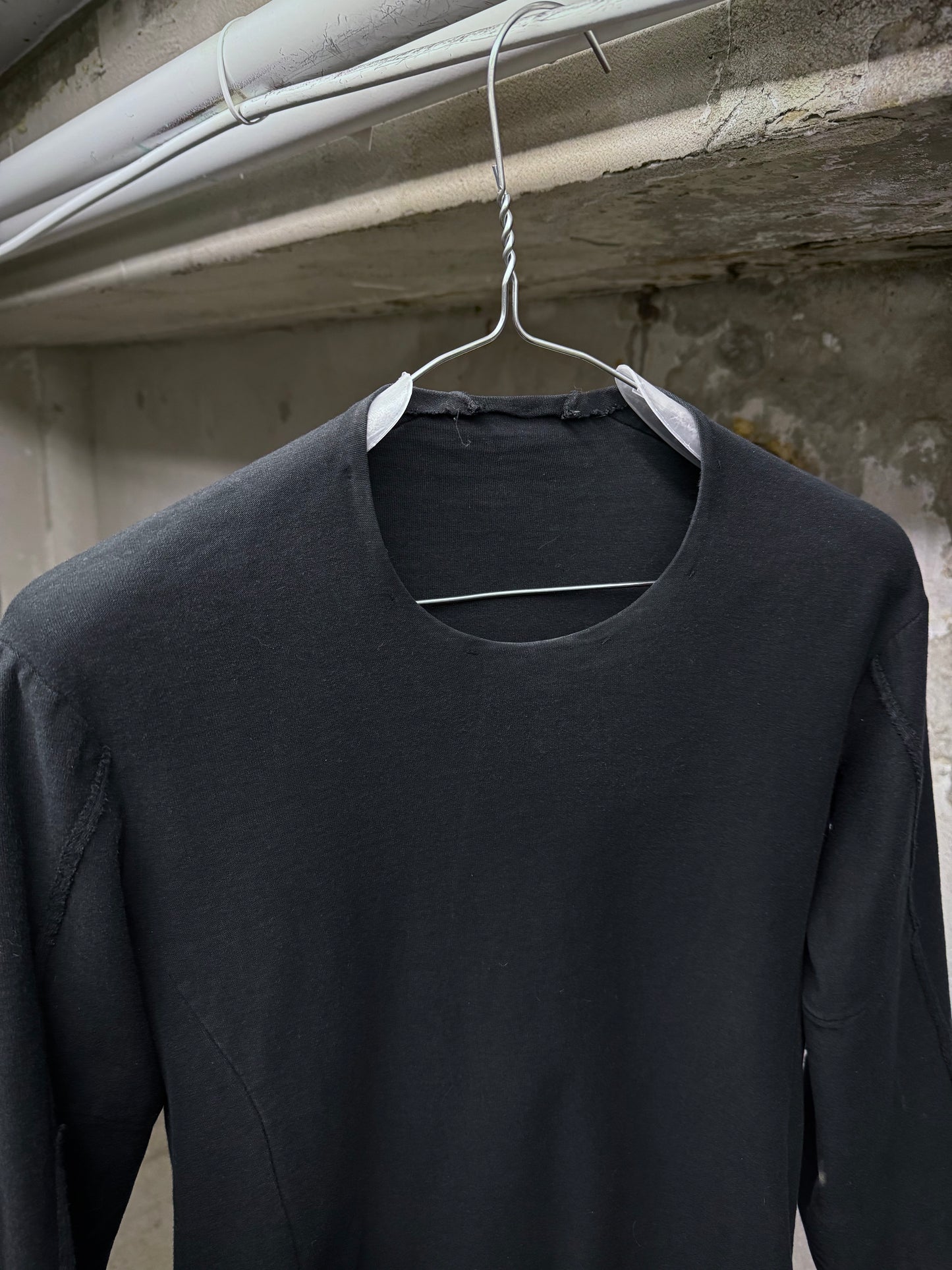 DEVOA Anatomical Cut Raglan 3/4 Jersey Long-sleeves detail | DRIEW GARMENTS
