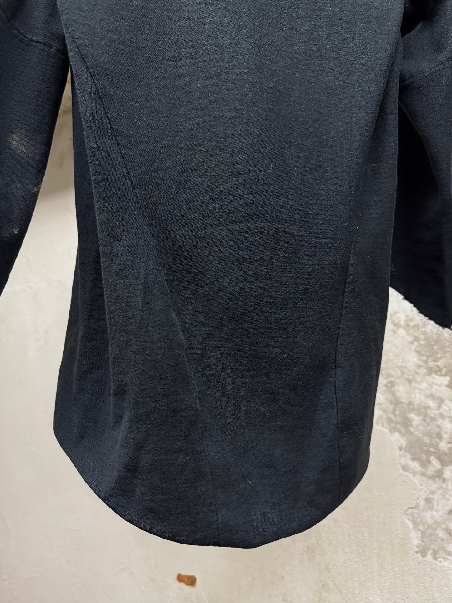 DEVOA Anatomical Cut Raglan 3/4 Jersey Long-sleeves detail | DRIEW GARMENTS