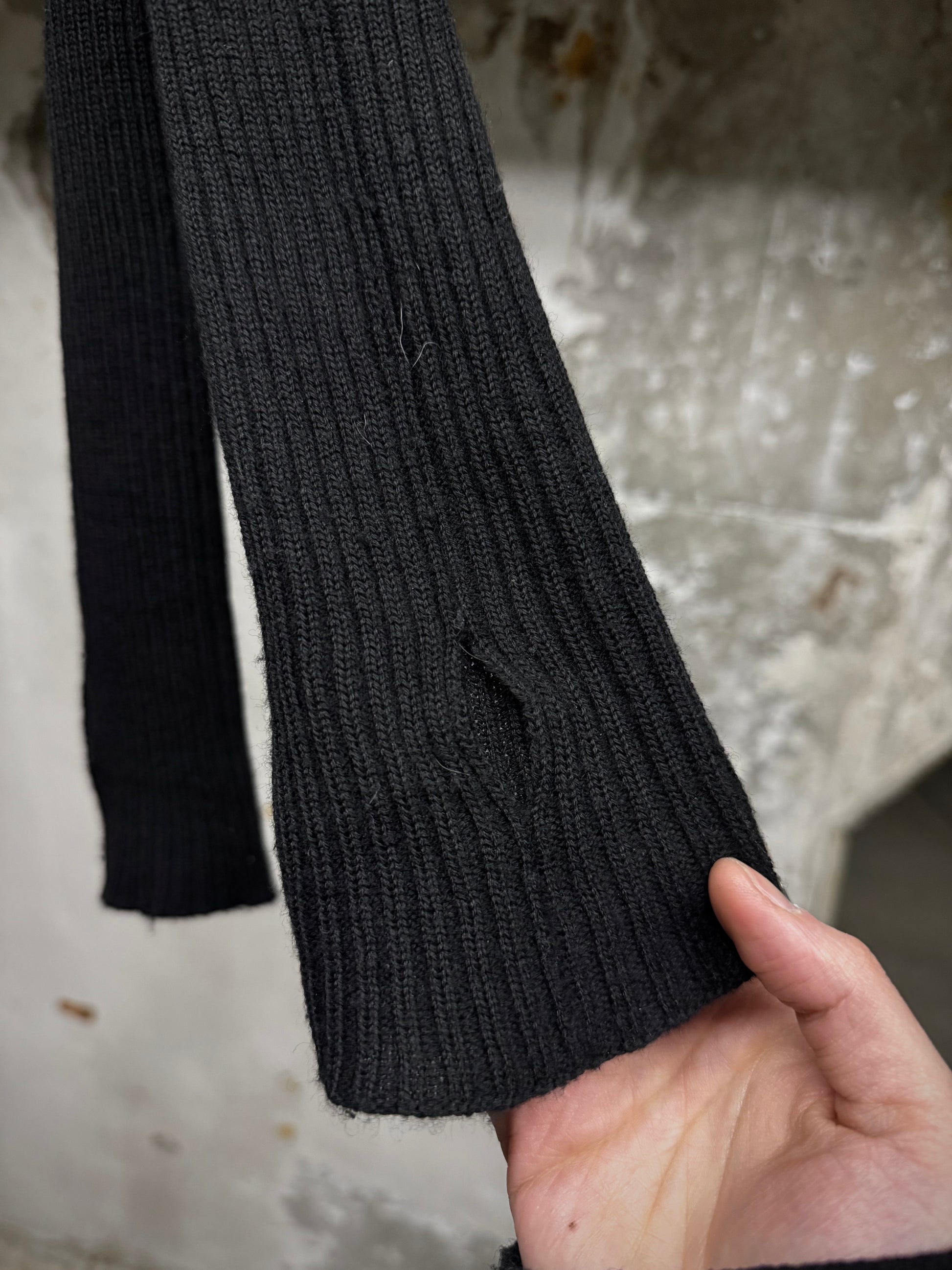 Rick Owens AW25 "CONCORDIANS" Virgin Wool Rib Knit Arm Warmers detail | DRIEW GARMENTS