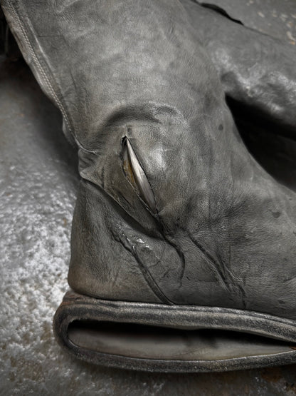 Carol Christian Poell ‘AM/2693P-IN ROOMS-PTC/19’ Object-dyed Kangaroo Leather Titanium Prosthetic U-S detail | DRIEW GARMENTS