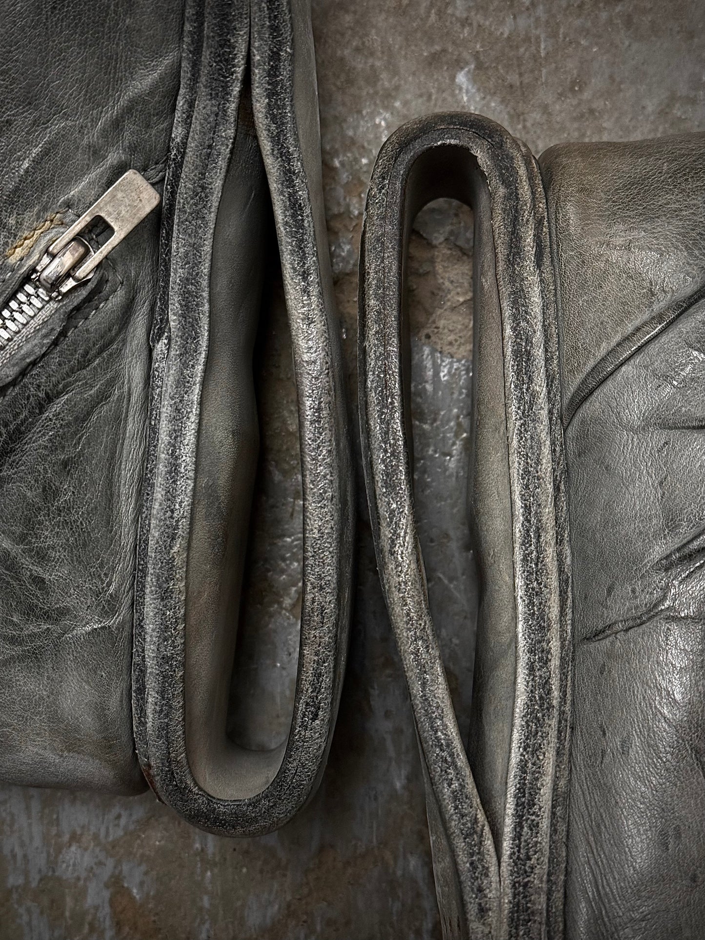 Carol Christian Poell ‘AM/2693P-IN ROOMS-PTC/19’ Object-dyed Kangaroo Leather Titanium Prosthetic U-S detail | DRIEW GARMENTS