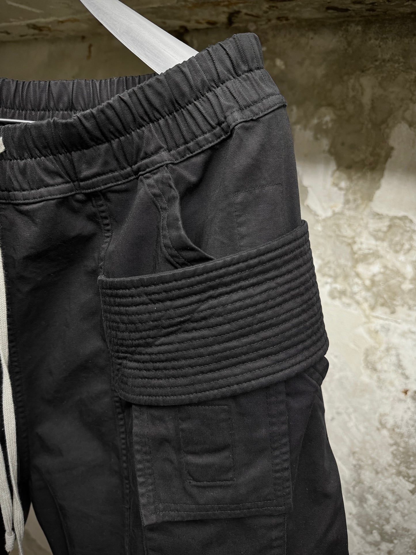 Rick Owens DRKSHDW AW24 "PORTERVILLE" Creatch Wide Cargo Pants detail | DRIEW GARMENTS