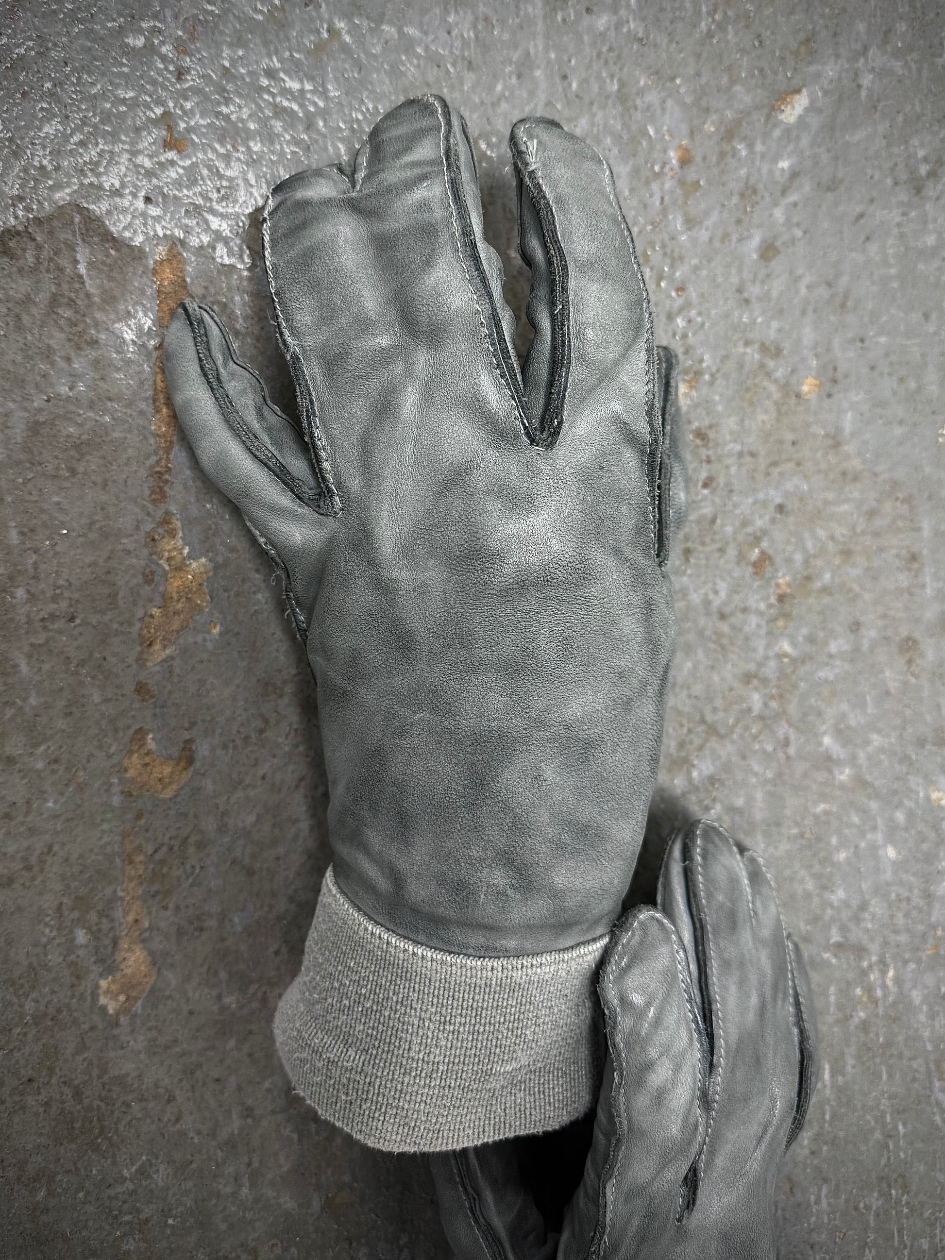 Carol Christian Poell Early 2000s ‘AM/2593 CORS-PTC/19’ Object-dyed Horse Leather Syndactyly Hands Gl detail | DRIEW GARMENTS