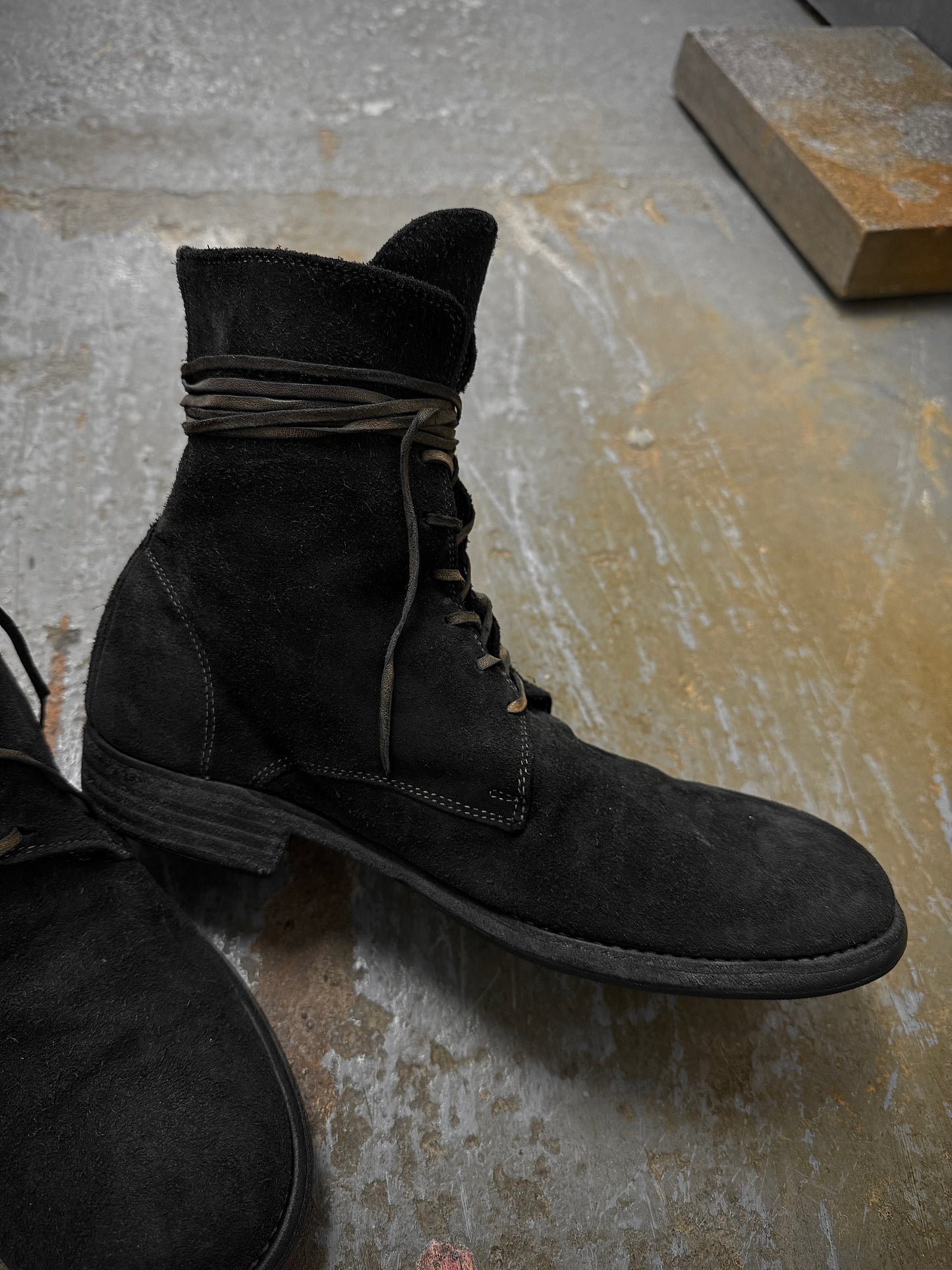 Guidi '995' Full-grain Reverse Baby Buffalo Leather Lace-up Boots detail | DRIEW GARMENTS