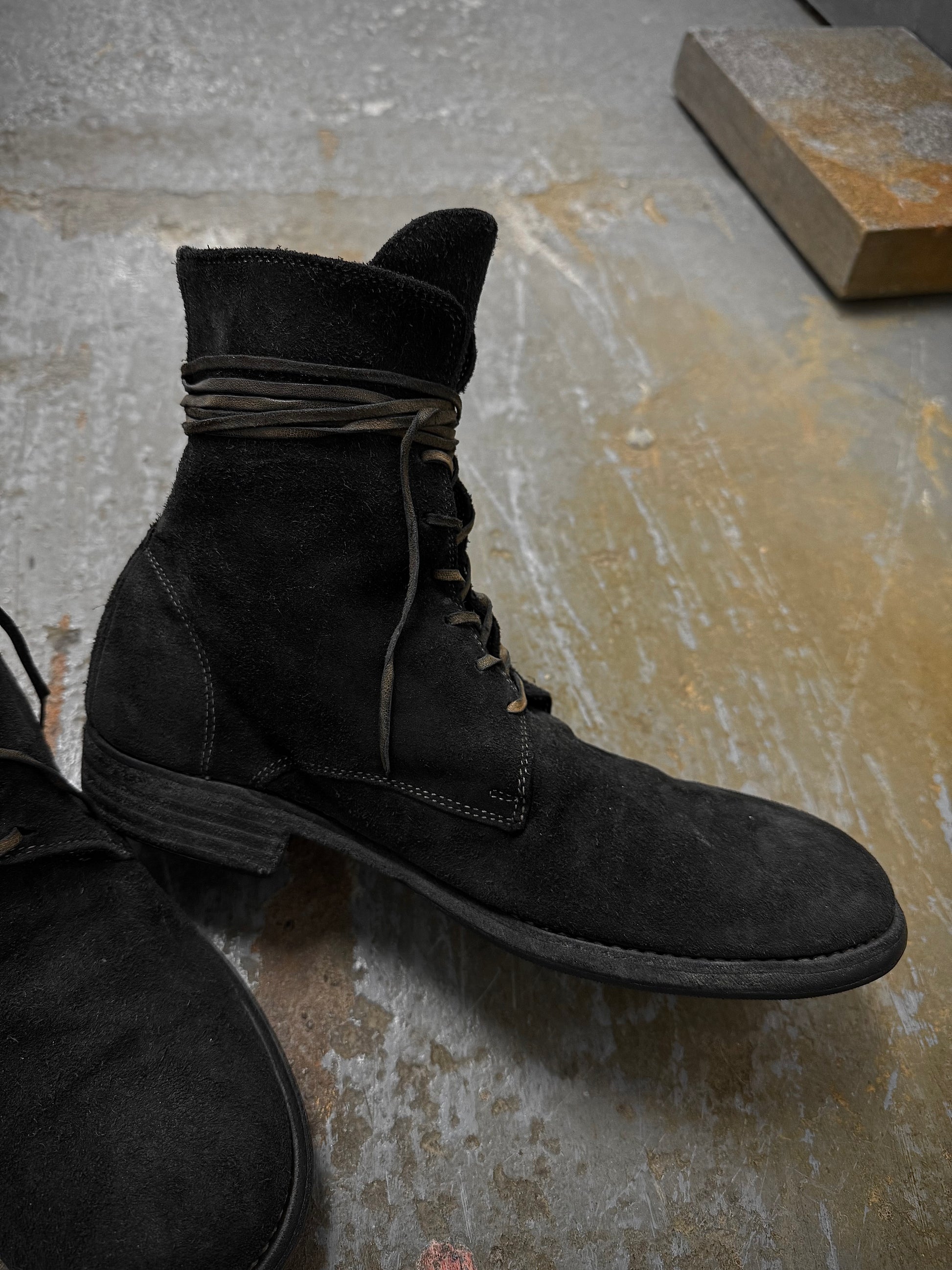 Guidi '995' Full-grain Reverse Baby Buffalo Leather Lace-up Boots detail | DRIEW GARMENTS