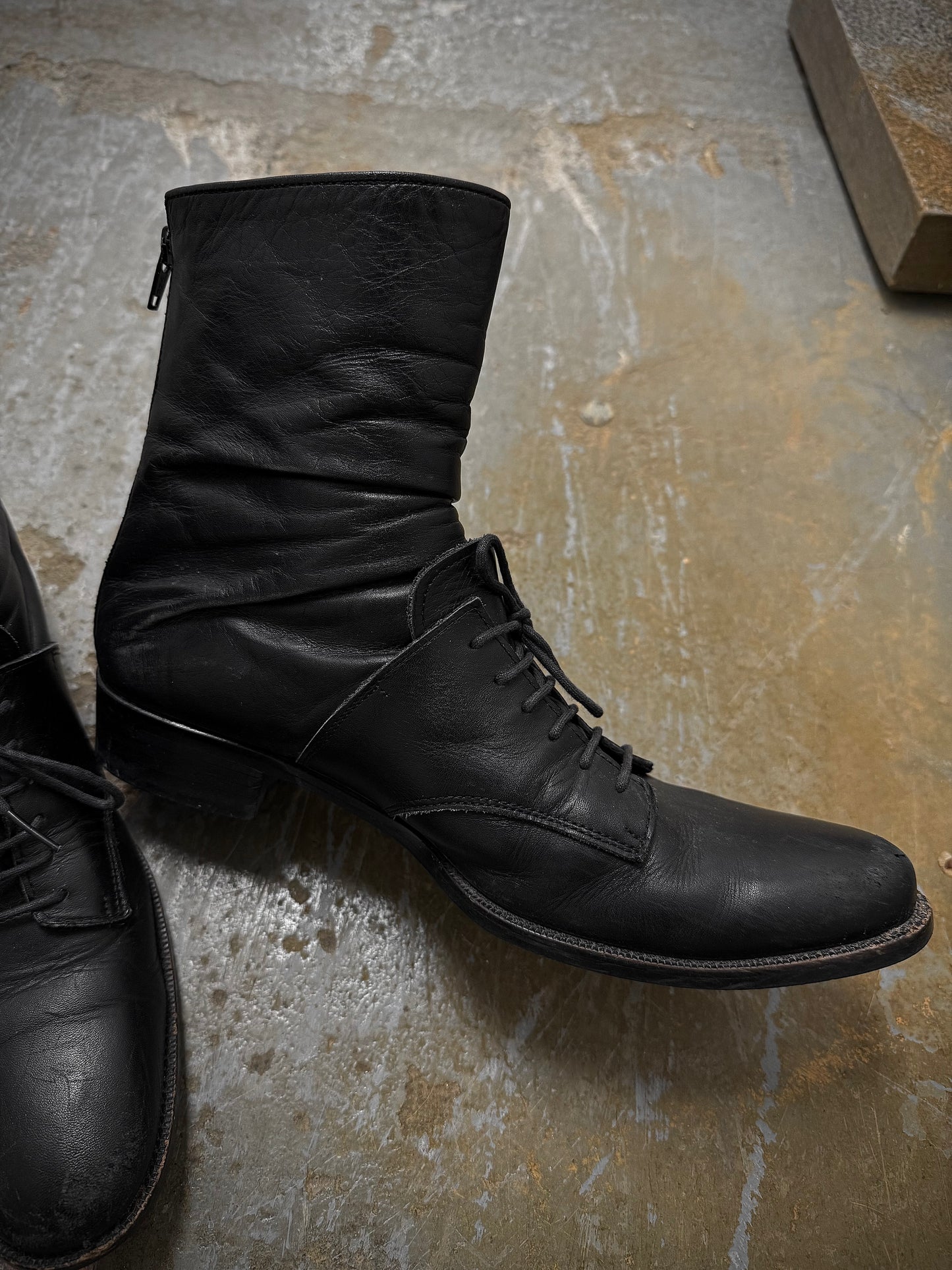 Yohji Yamamoto Y's by Yohji Yamamoto SS09 Lace-Up Back Zip Hybrid Calf Leather Boots detail | DRIEW GARMENTS