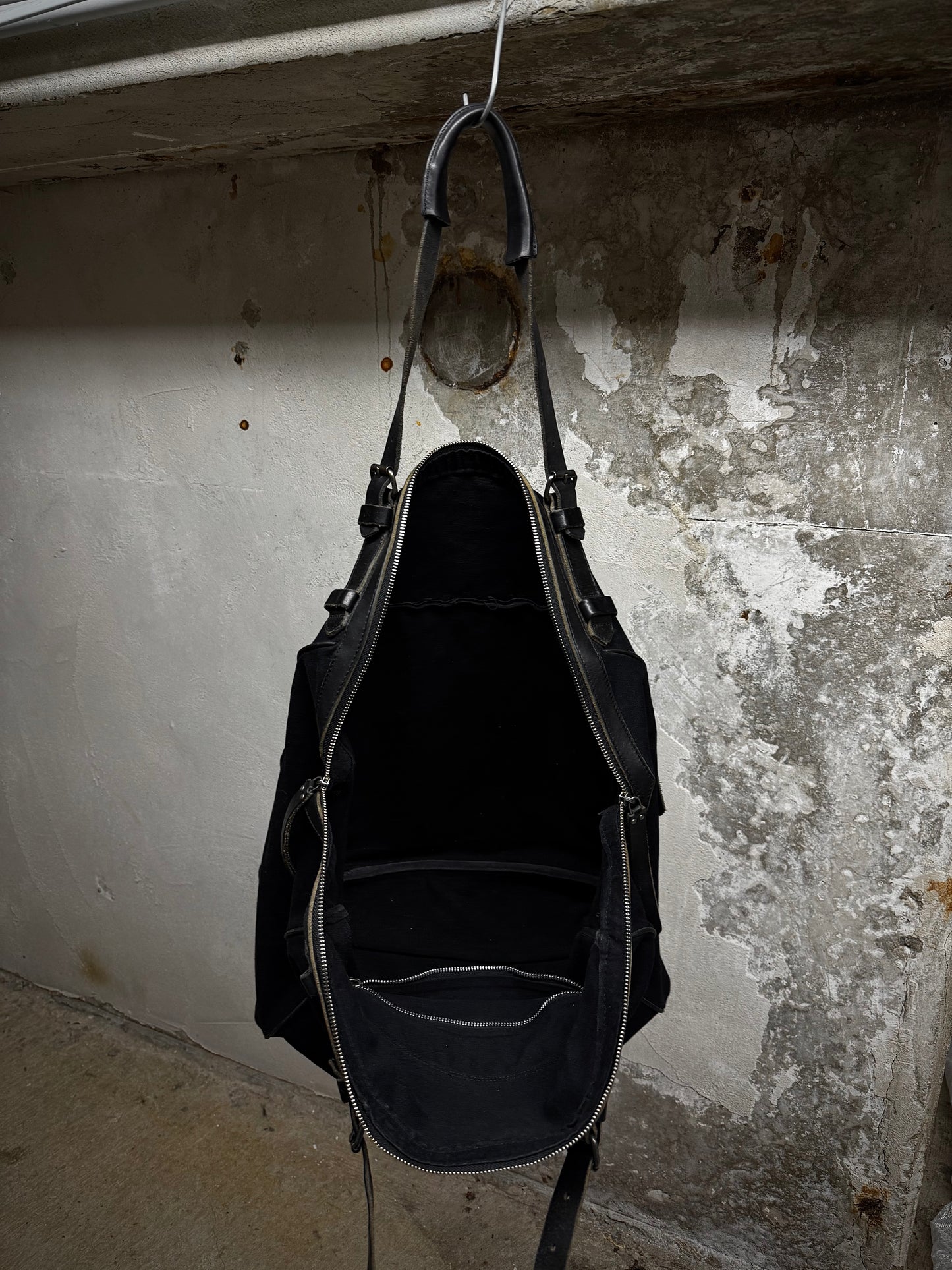Dries Van Noten Early 00s Multi-Zip Duck Canvas Bag detail | DRIEW GARMENTS