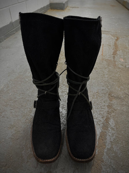 Undercover AW05 “Arts & Crafts” Corduroy Drawstring Side Zip Engineer Boots detail | DRIEW GARMENTS