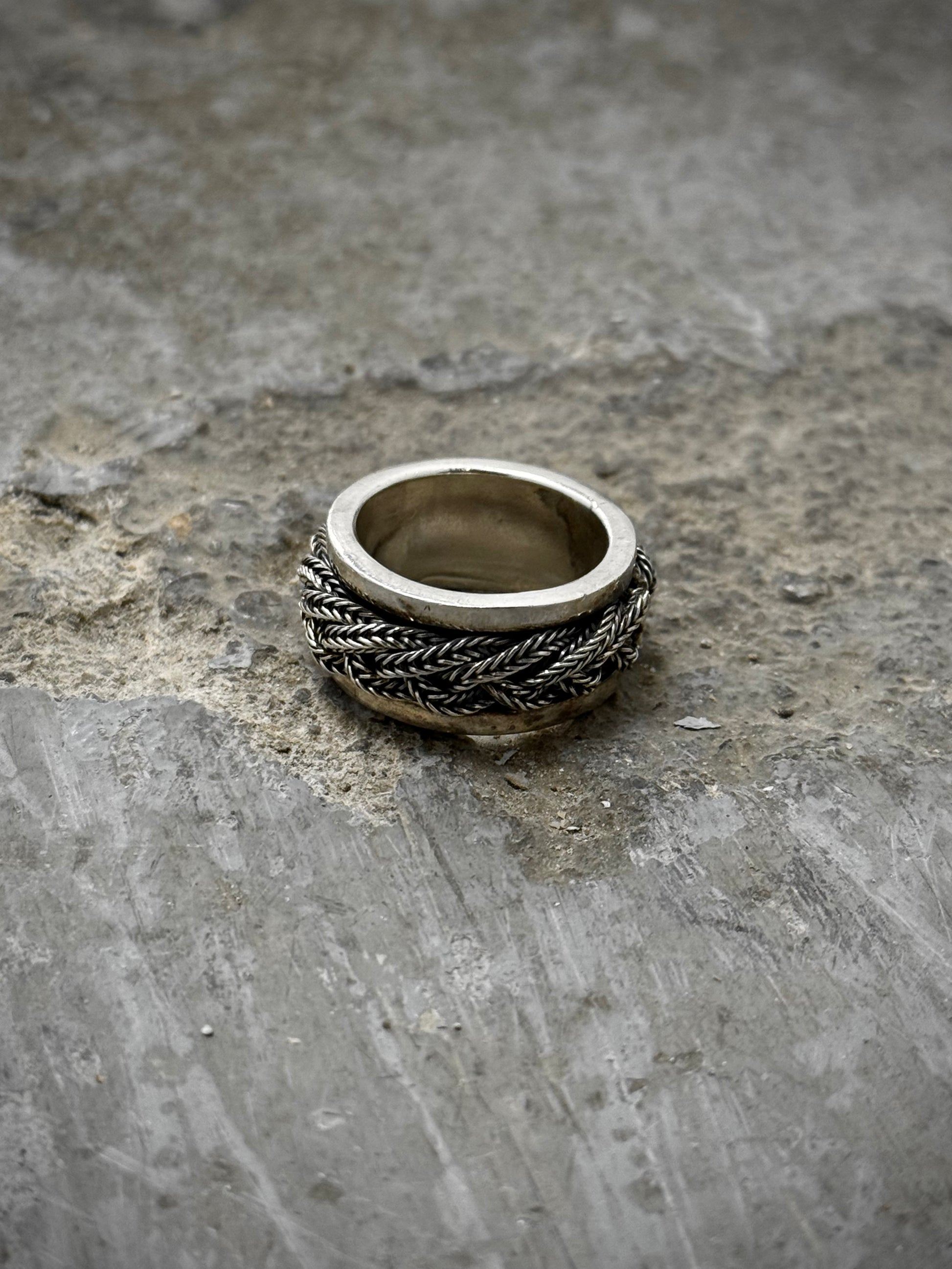 Emanuele Bicocchi .925 Silver Interlocking Chain Ring | Archive Fashion Toronto