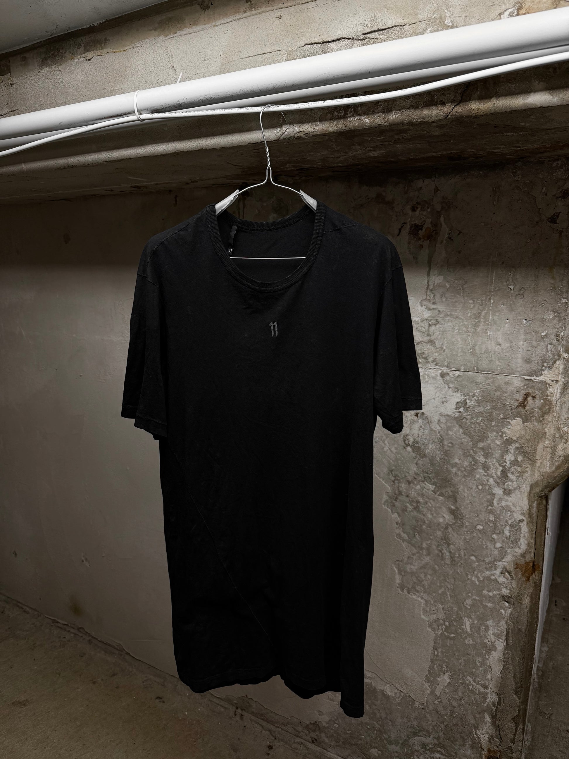 Boris Bidjan Saberi 11 by Boris Bidjan Saberi Overlock Vinyl Treated Logo Embroidered Longline T-sh | Archive Fashion Toronto