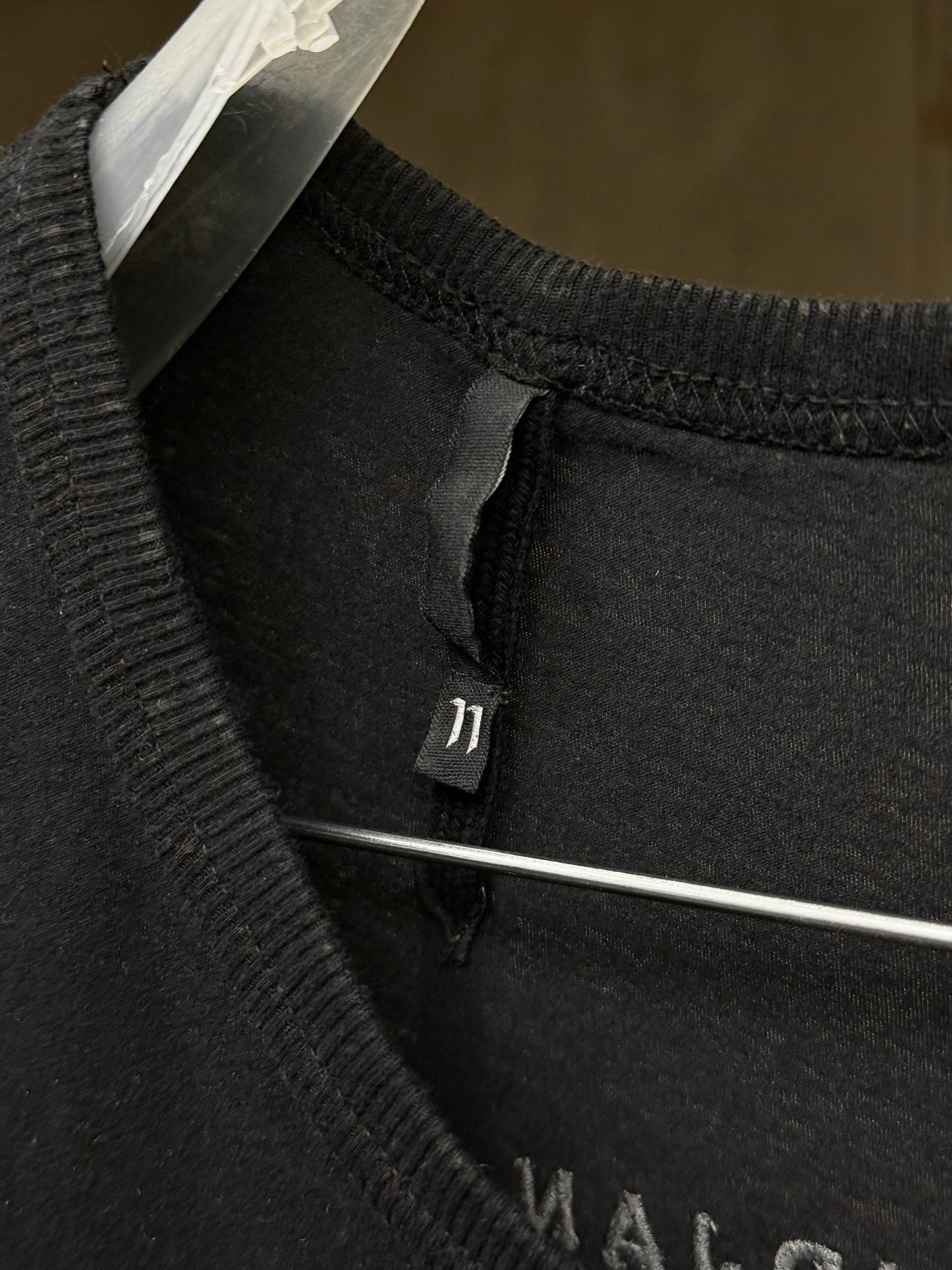 Boris Bidjan Saberi 11 by Boris Bidjan Saberi Overlock Vinyl Treated Logo Embroidered Longline T-shir detail | DRIEW GARMENTS