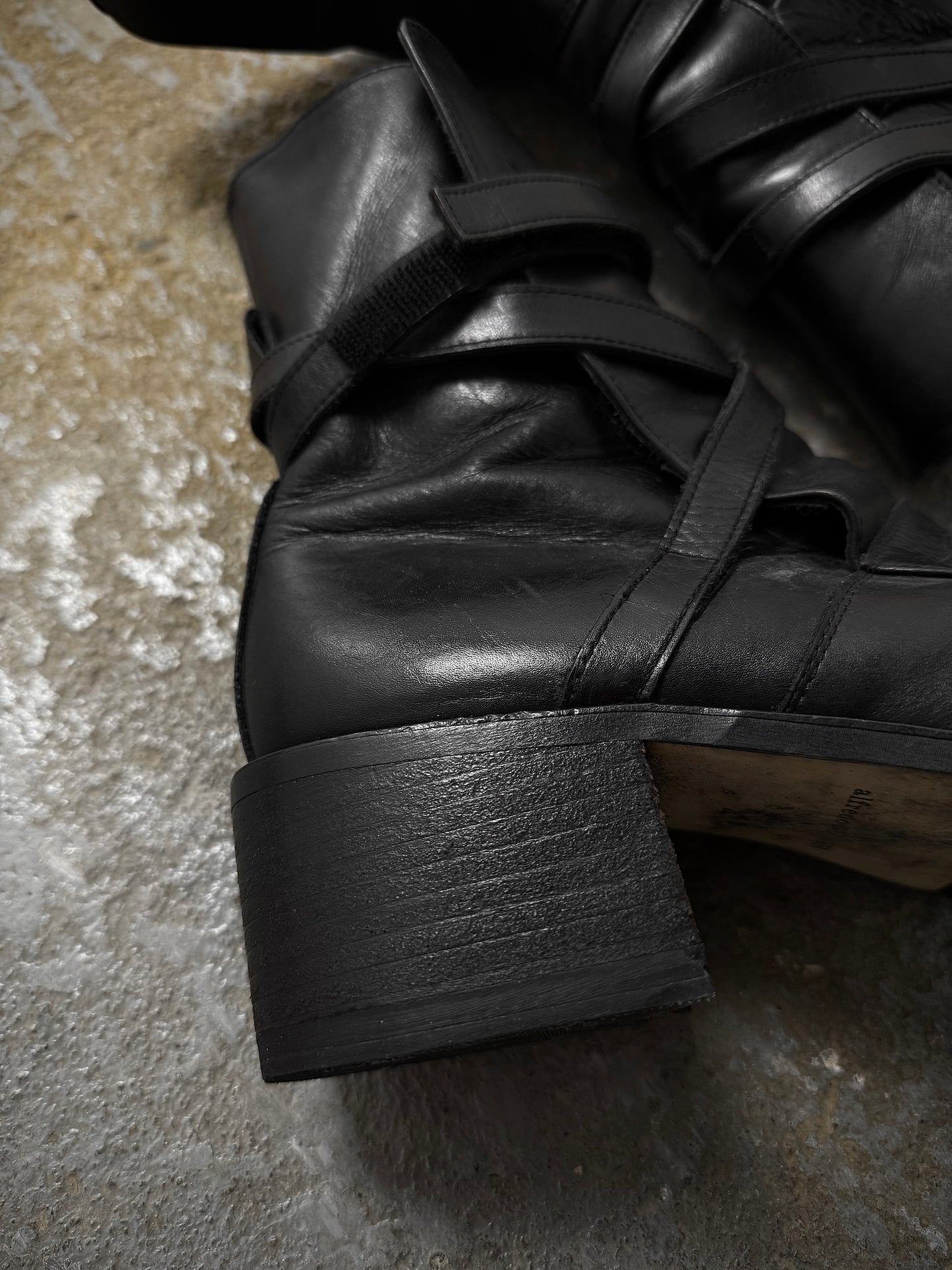 alfredoBANNISTER 00s Chunky Heel Velcro Strap Calf Leather Boots