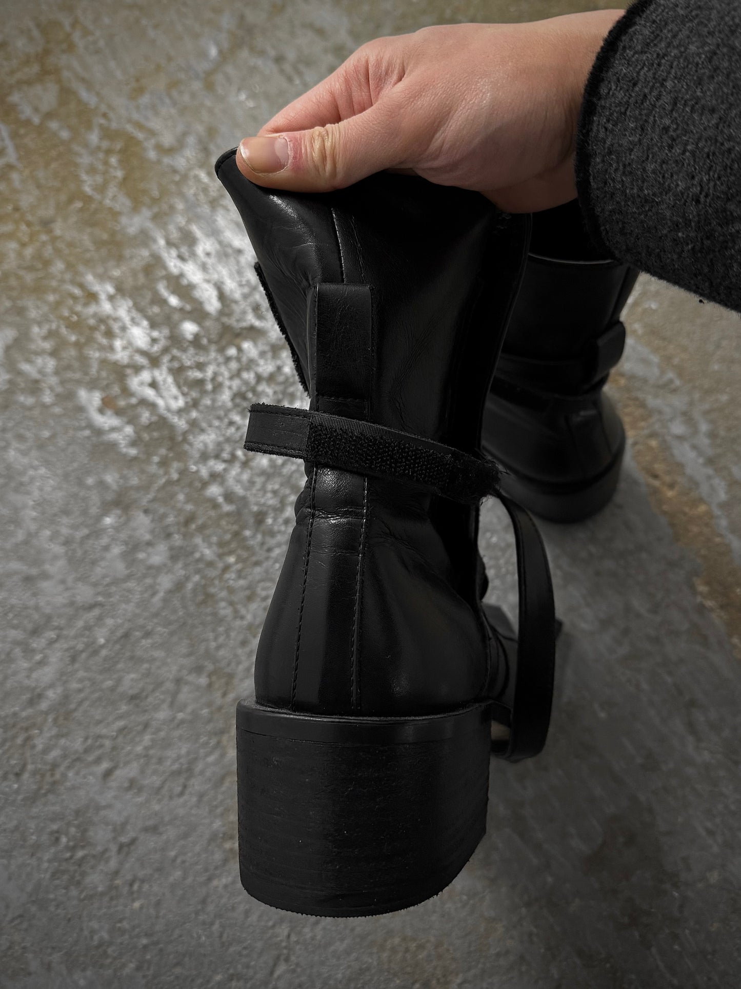 alfredoBANNISTER 00s Chunky Heel Velcro Strap Calf Leather Boots