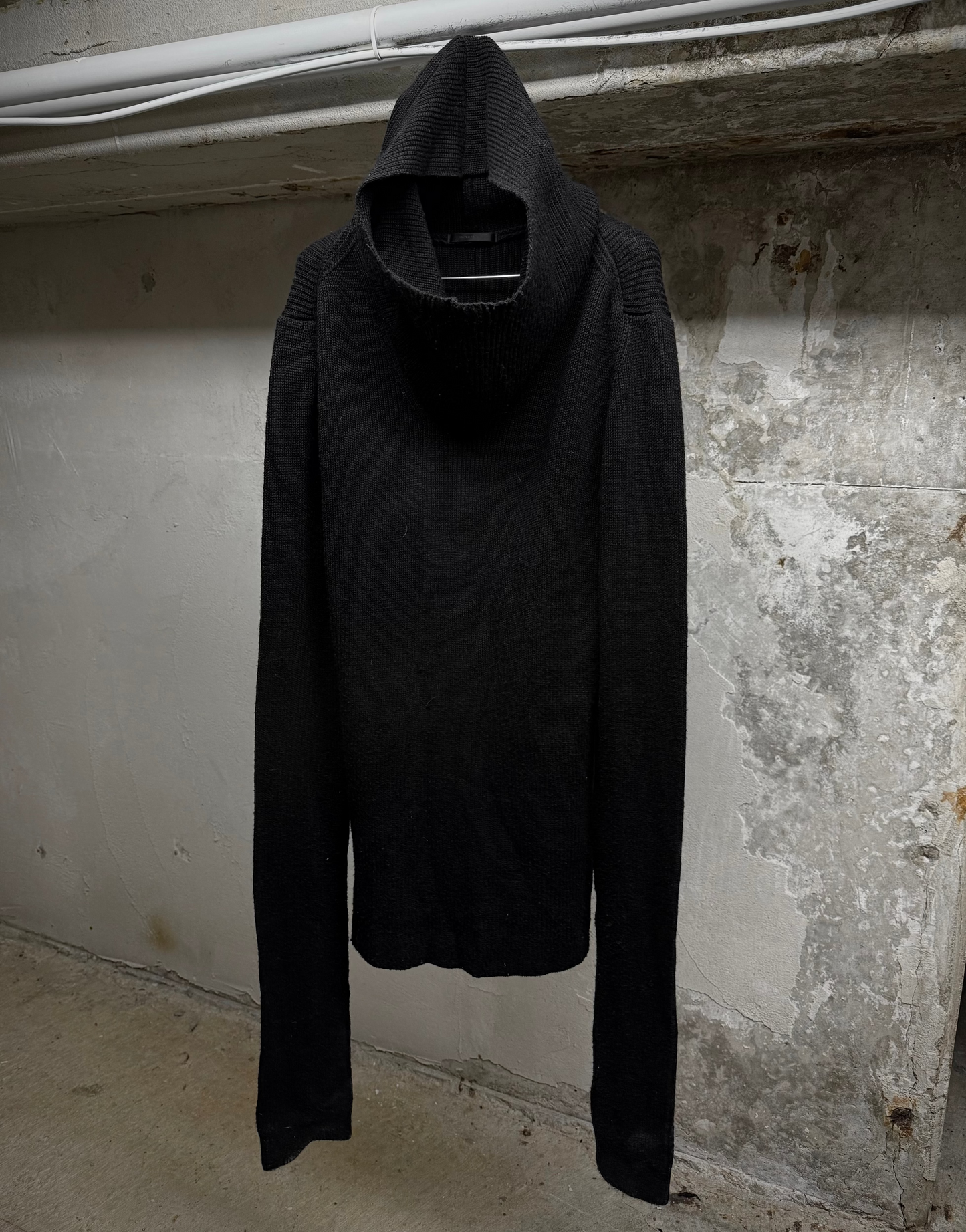 The Viridi-Anne Early 2010s Oversized Hooded Wool Knit Long-sleeves