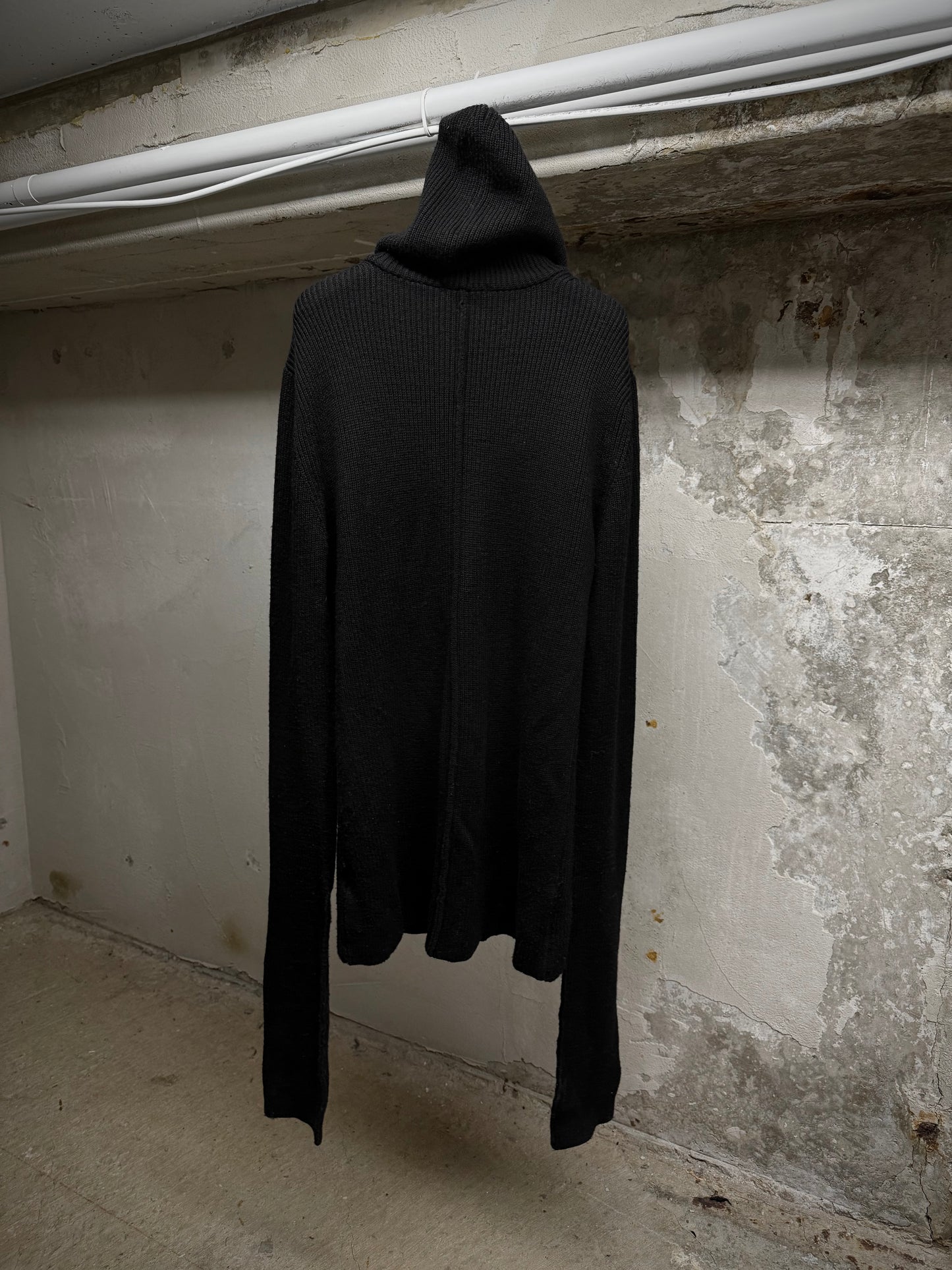 The Viridi-Anne Early 2010s Oversized Hooded Wool Knit Long-sleeves
