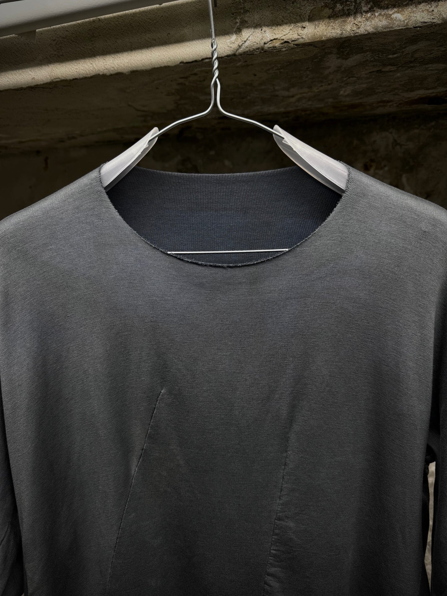 LEON EMANUEL BLANCK 'DIS-MT/01' Patina Blue Eco Stretch Jersey Distortion Reversible T-shirt