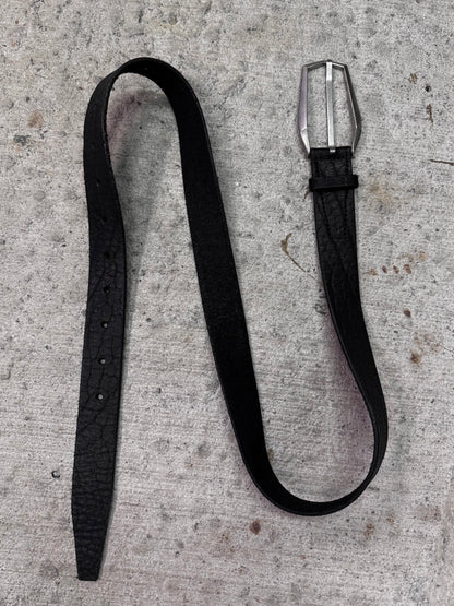 Julius_7 AW24 "rift;" Black Bison Leather Prism Buckle Belt