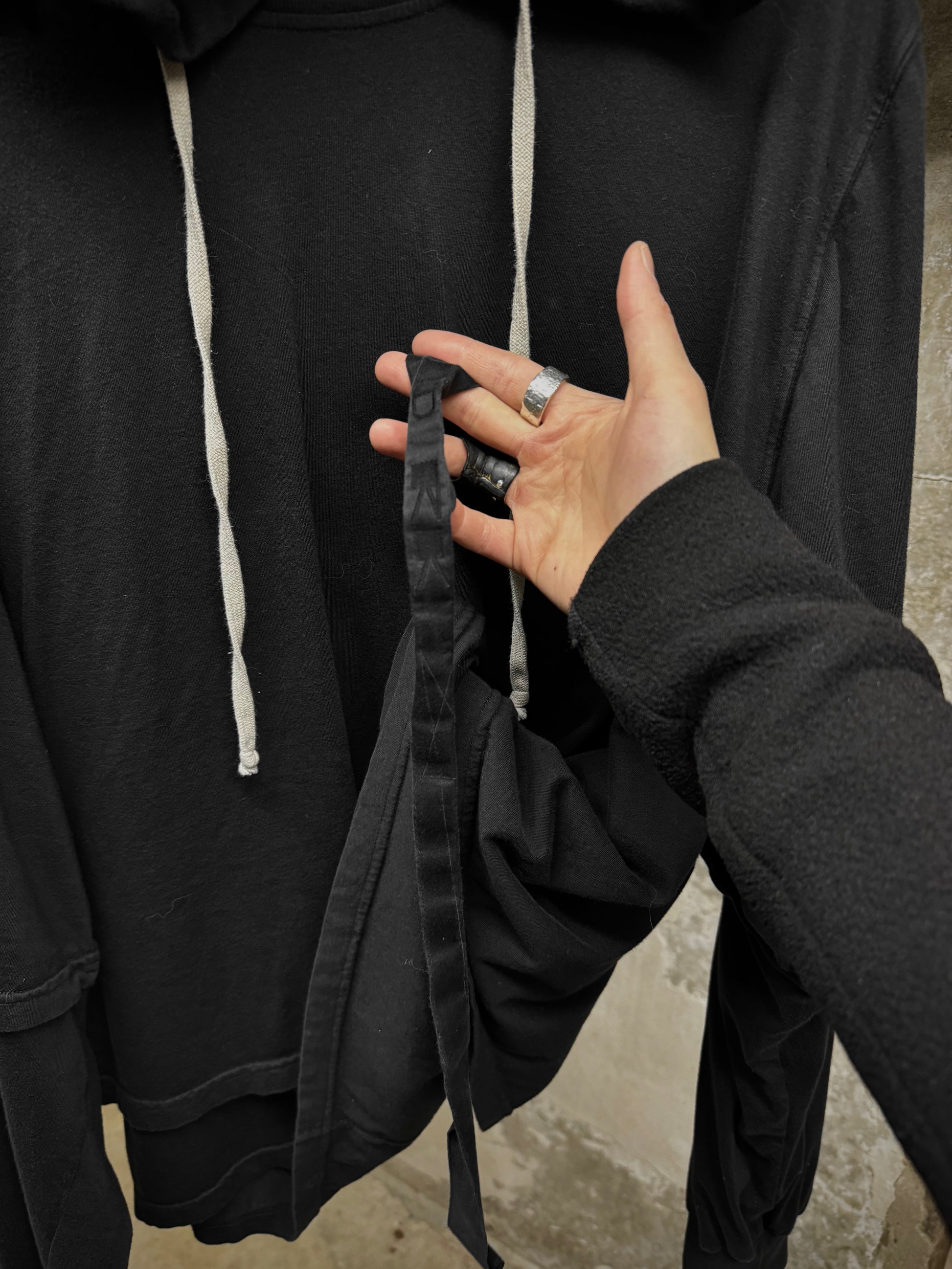 Rick Owens DRKSHDW AW22 "STROBE" Double Layer Hustle Long-sleeve Hoodie detail | DRIEW GARMENTS